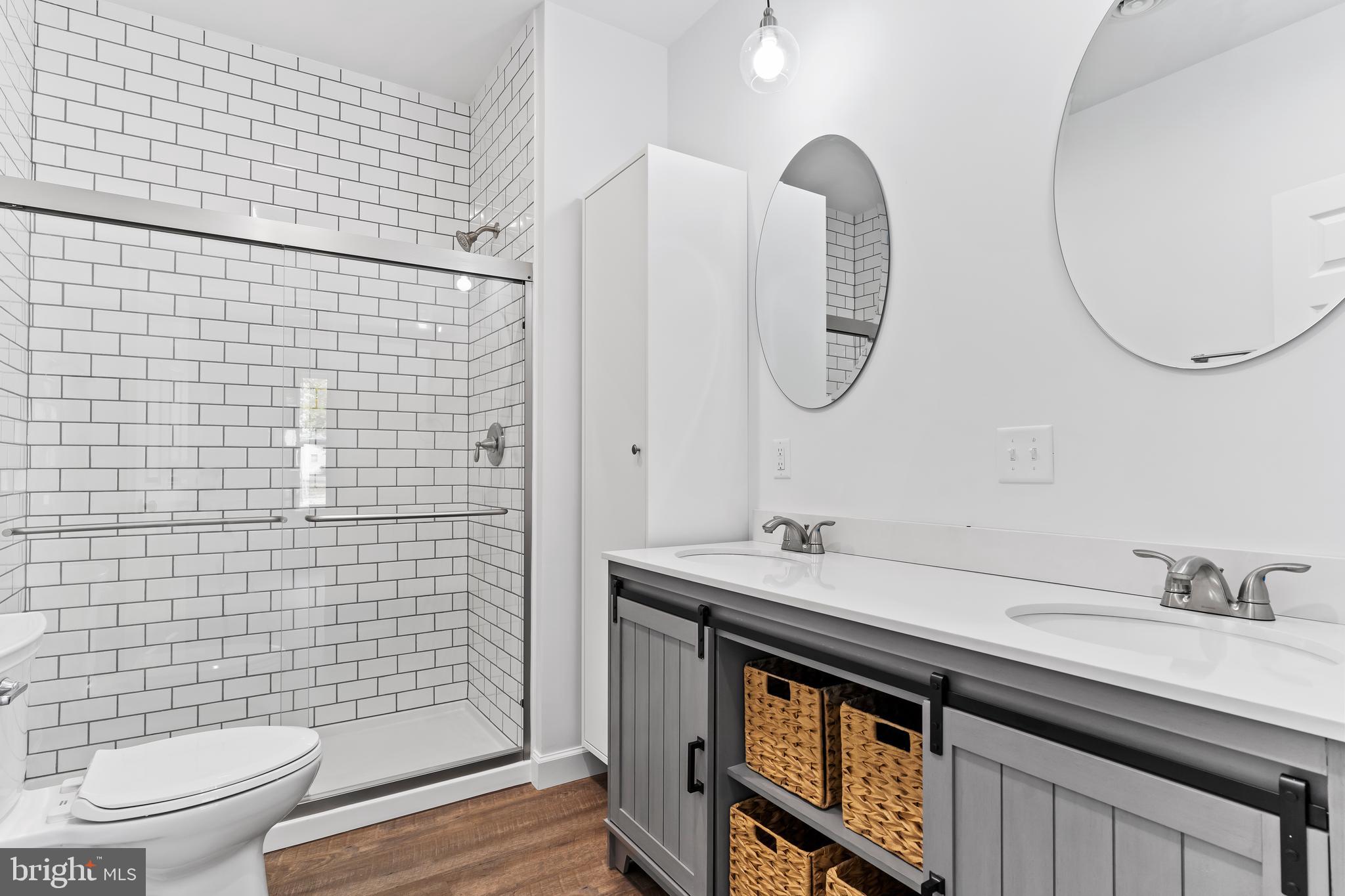 MOUNTAIN VIEW - Residential