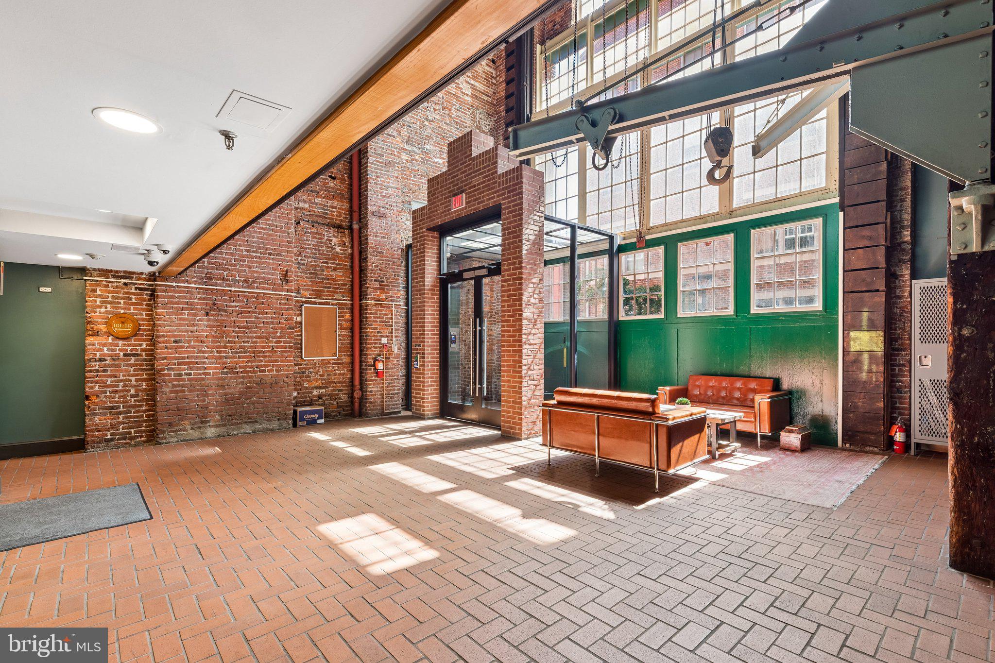 130-36 N BREAD STREET 226