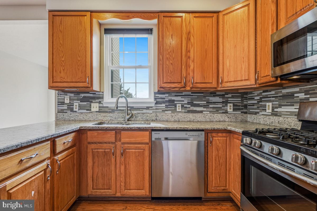 PINEY RIDGE VILLAGE - Residential Lease