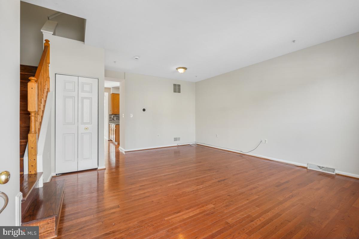 PINEY RIDGE VILLAGE - Residential Lease