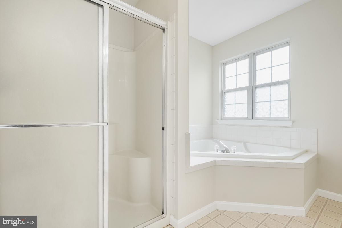 PINEY RIDGE VILLAGE - Residential Lease