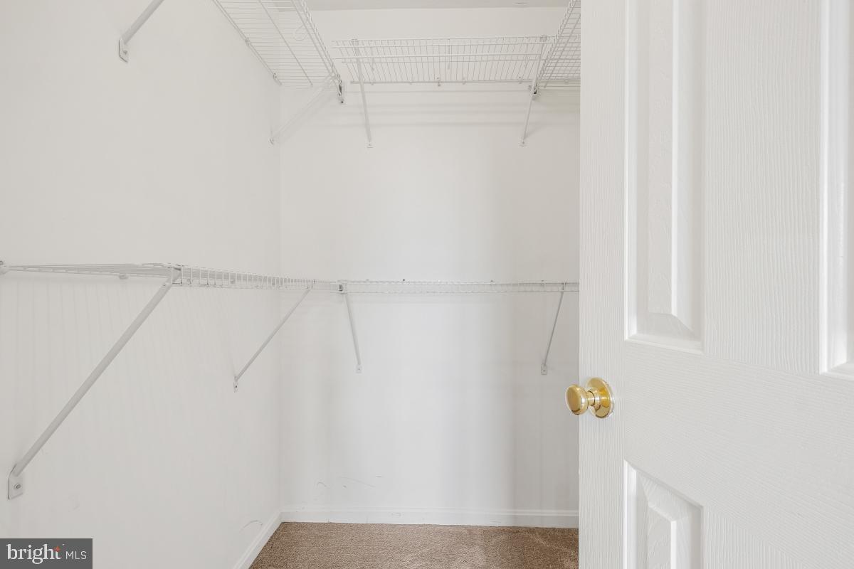 PINEY RIDGE VILLAGE - Residential Lease