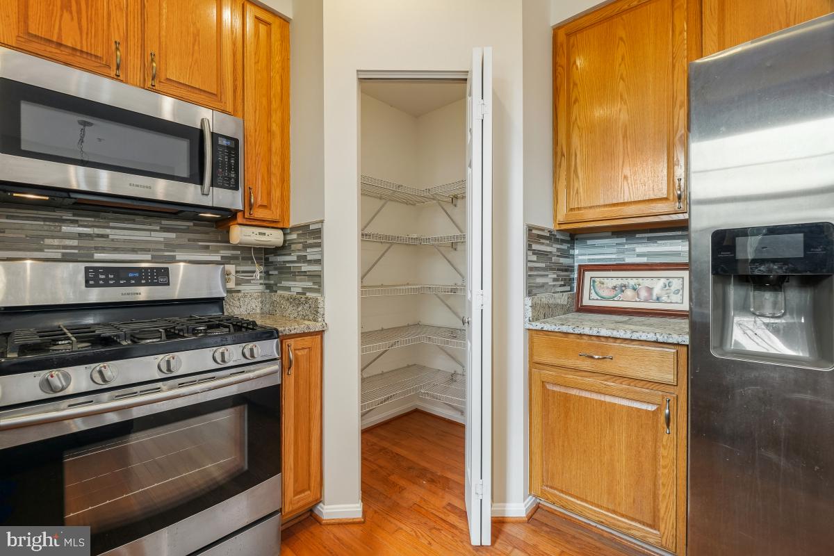 PINEY RIDGE VILLAGE - Residential Lease