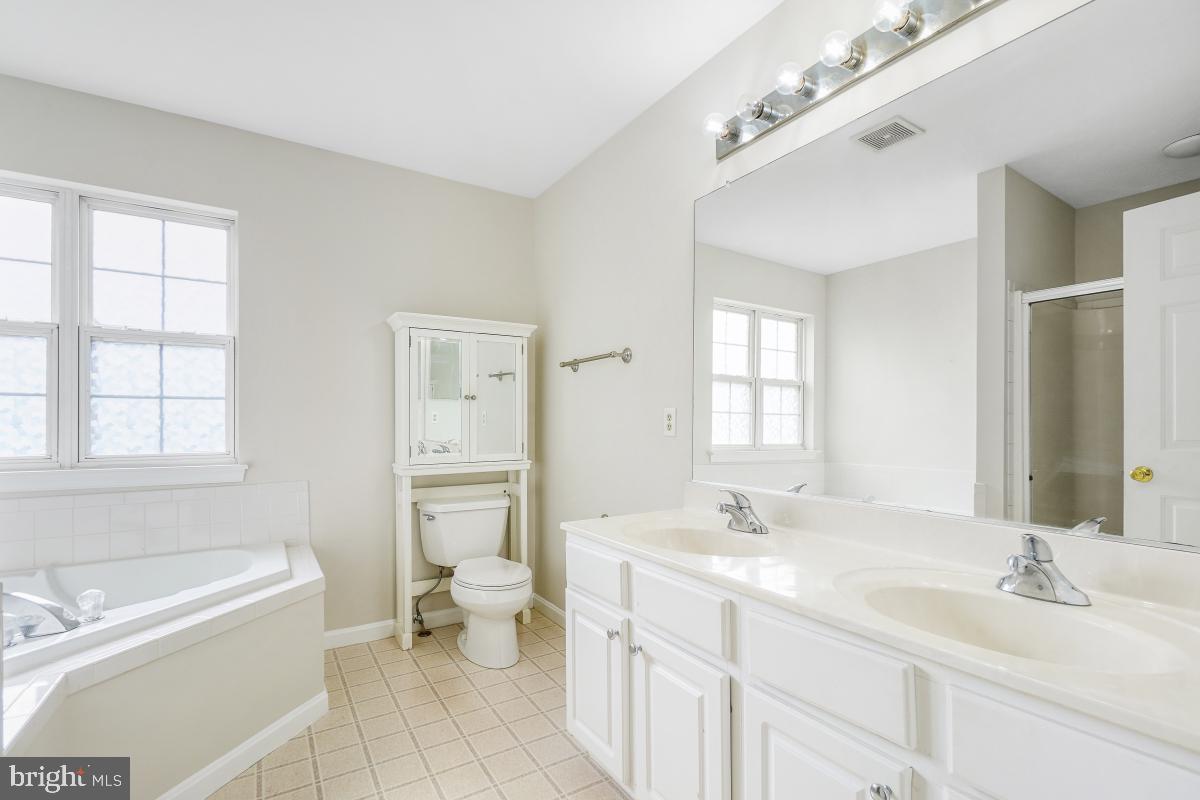 PINEY RIDGE VILLAGE - Residential Lease