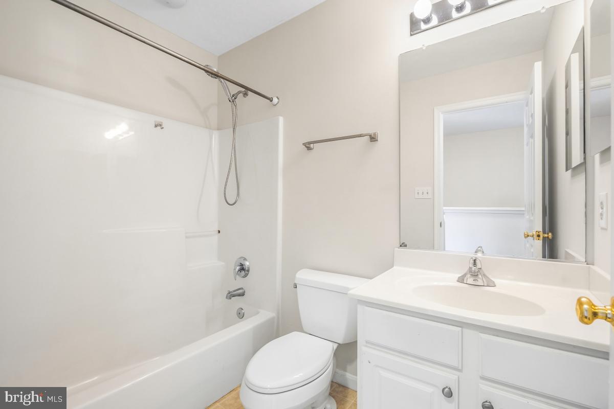 PINEY RIDGE VILLAGE - Residential Lease