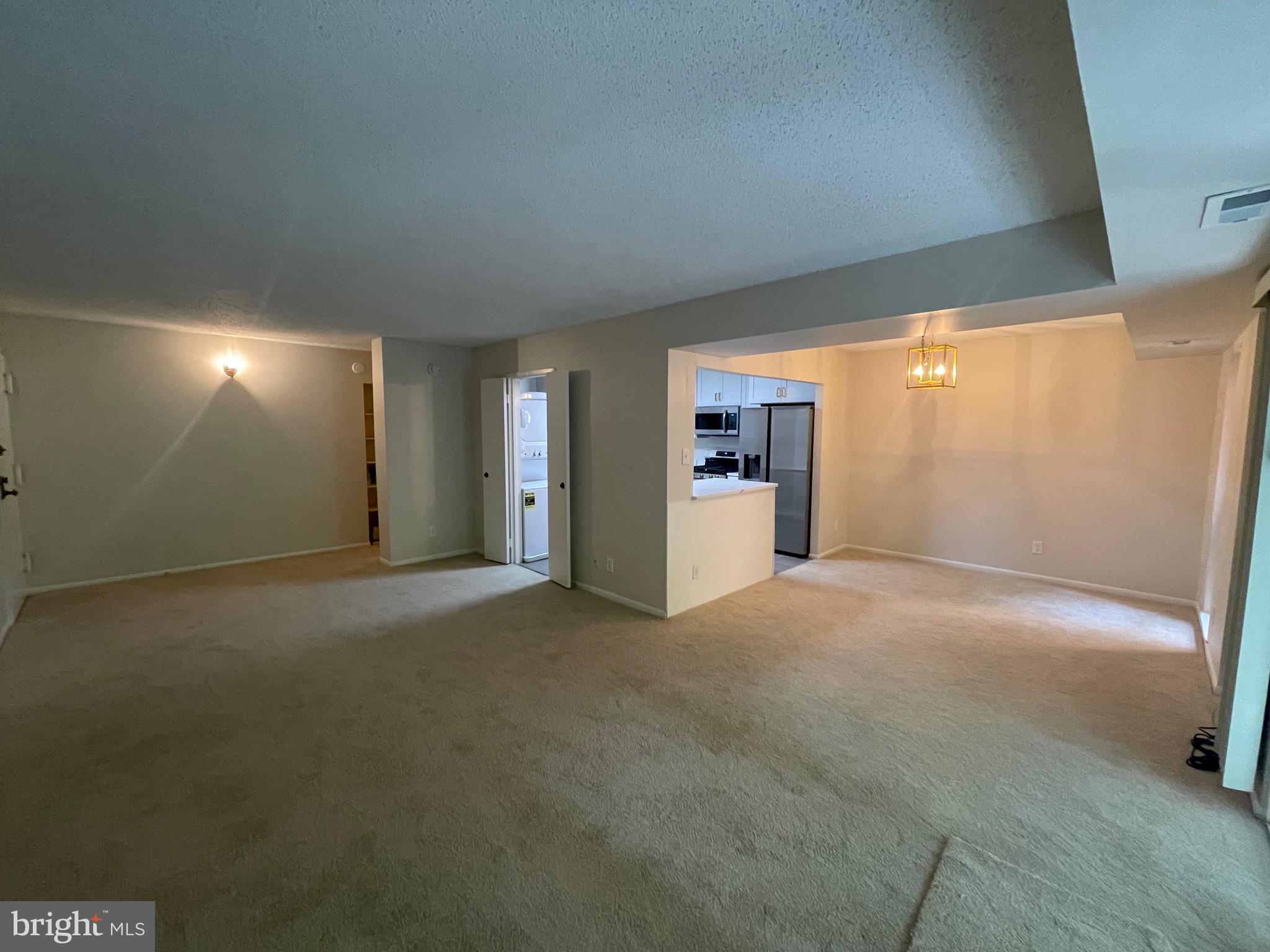 HUNTERS WOODS VILLAGE - Residential Lease