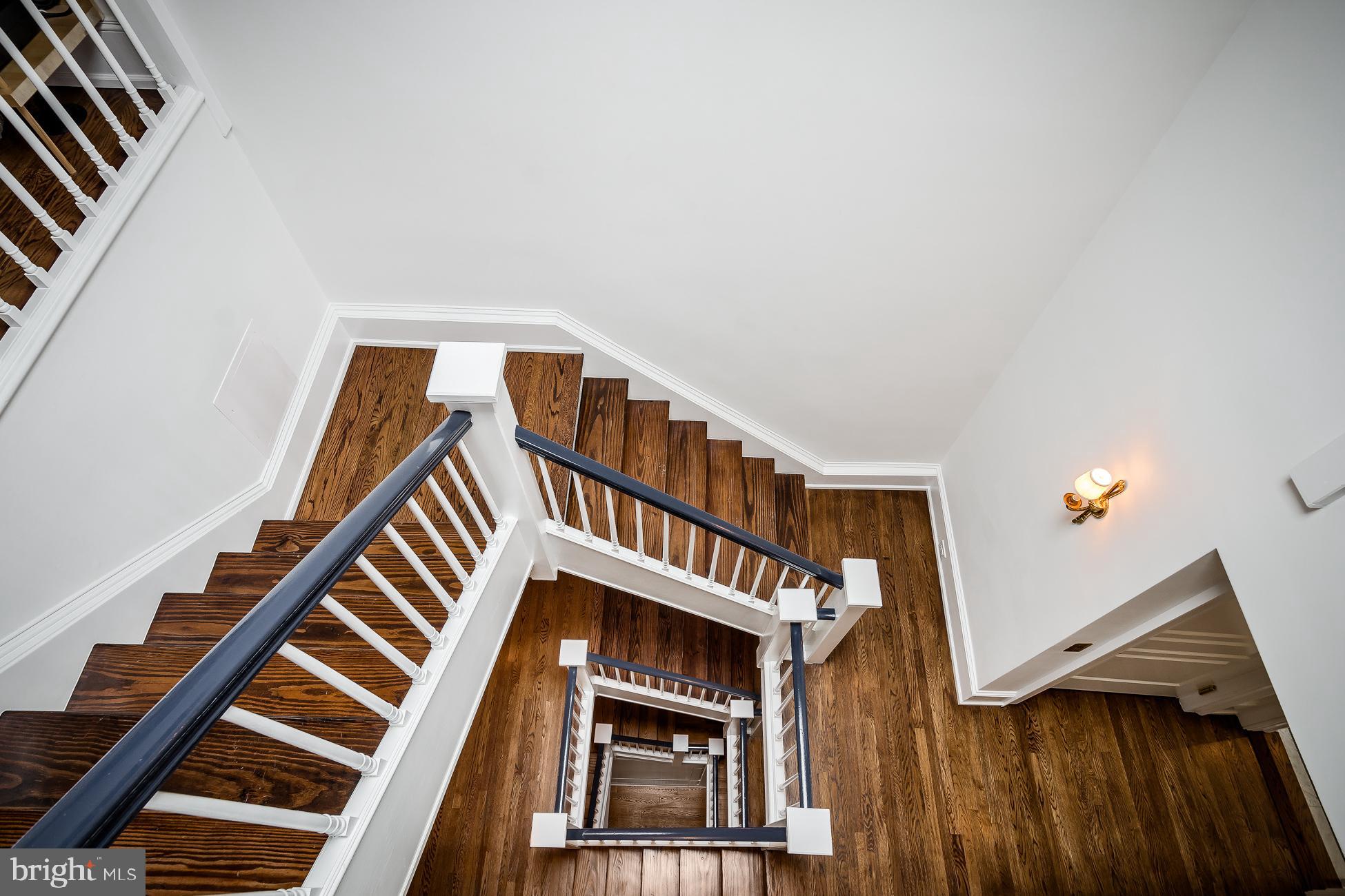 SOCIETY HILL - Residential