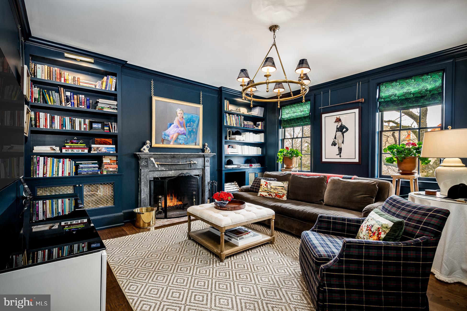 SOCIETY HILL - Residential