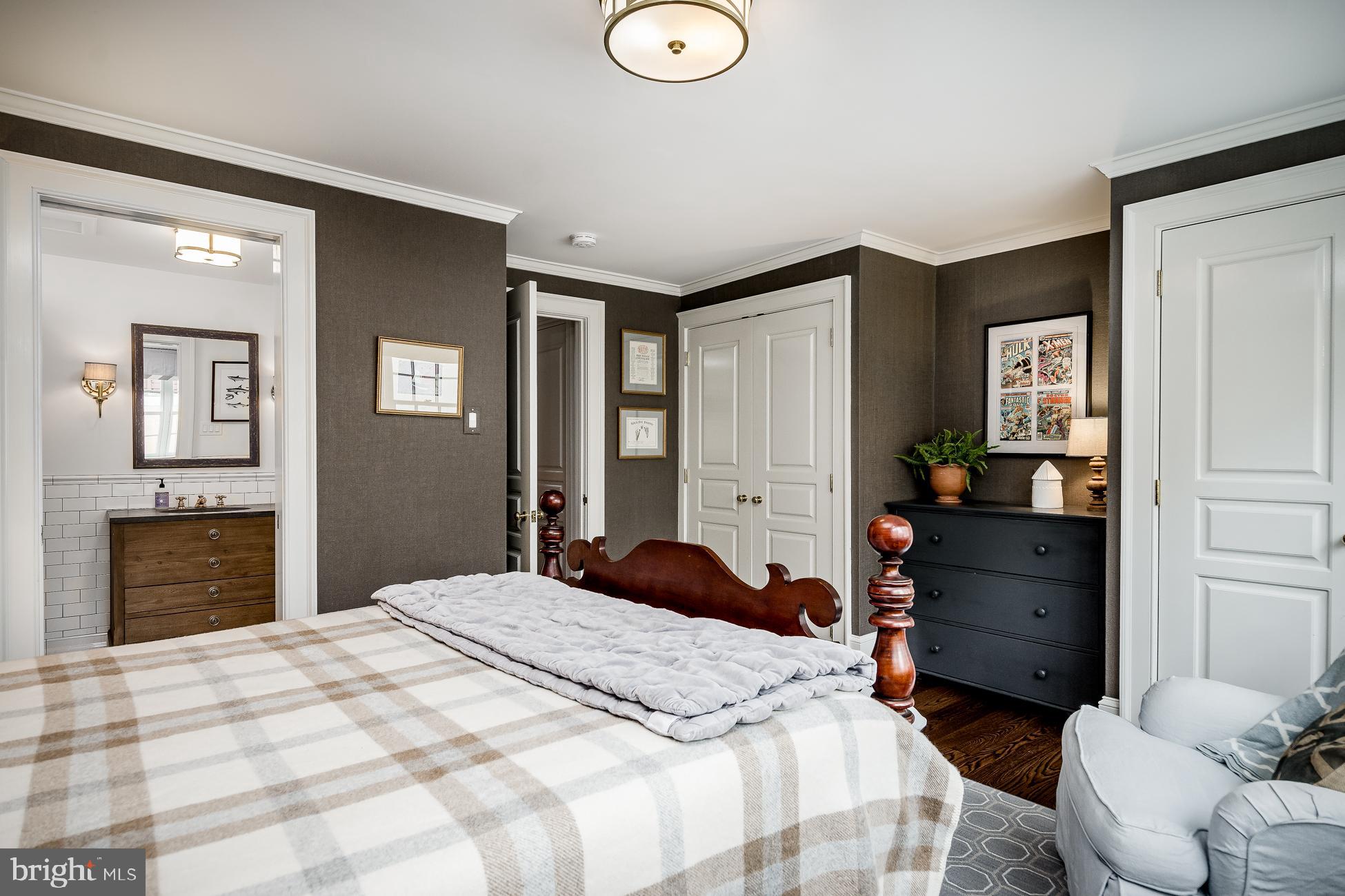 SOCIETY HILL - Residential