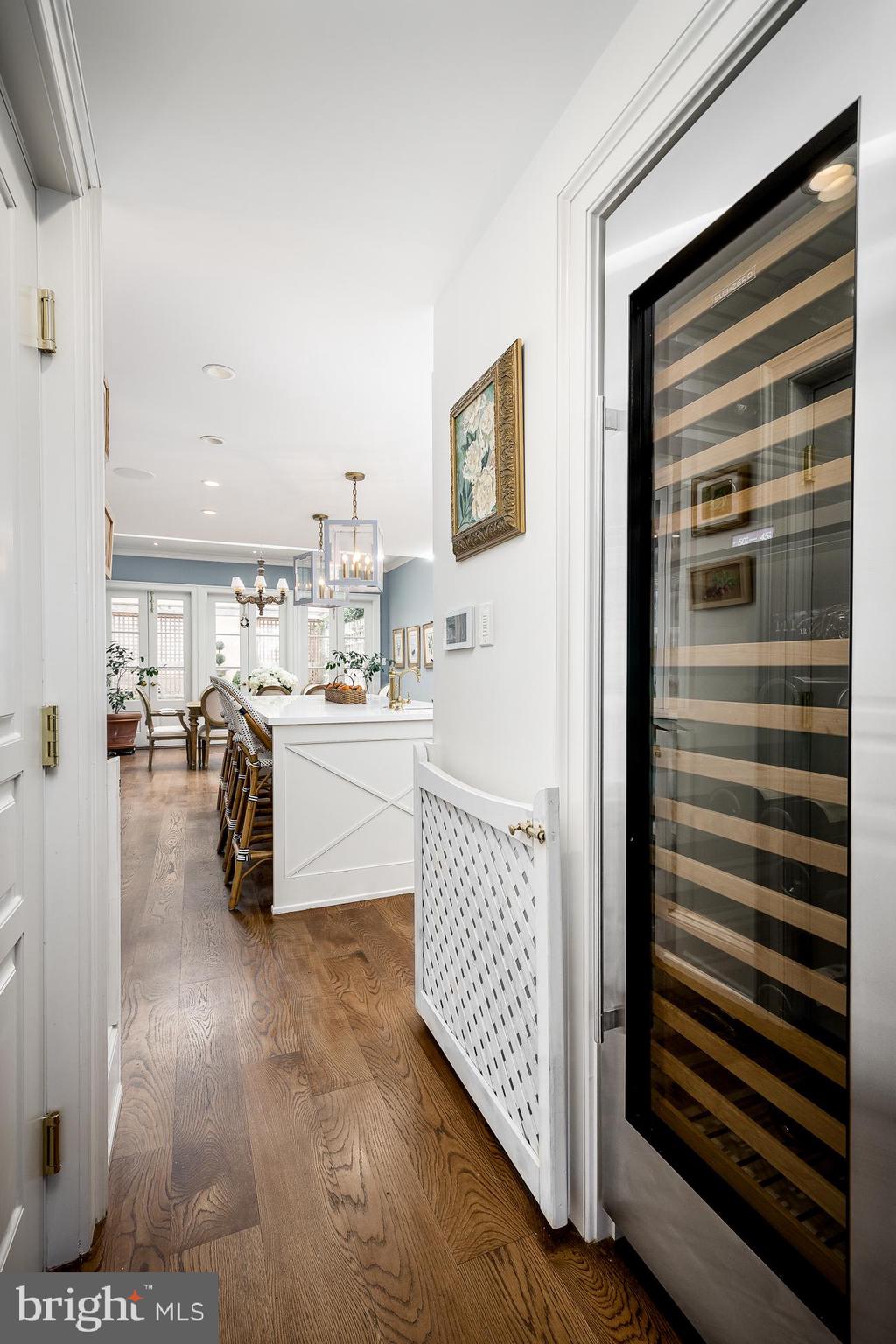 SOCIETY HILL - Residential