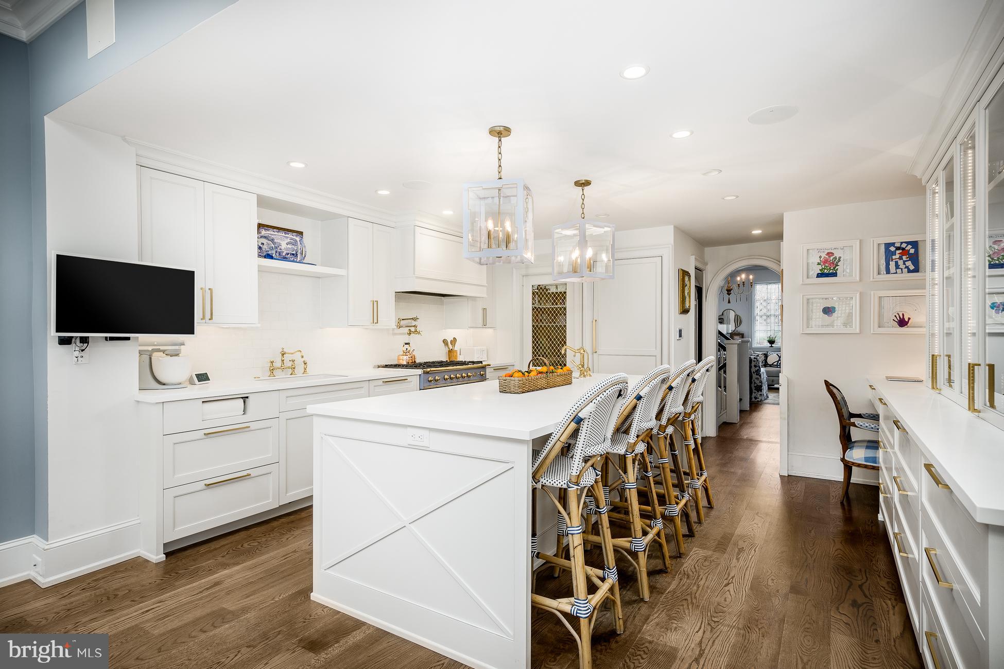 SOCIETY HILL - Residential