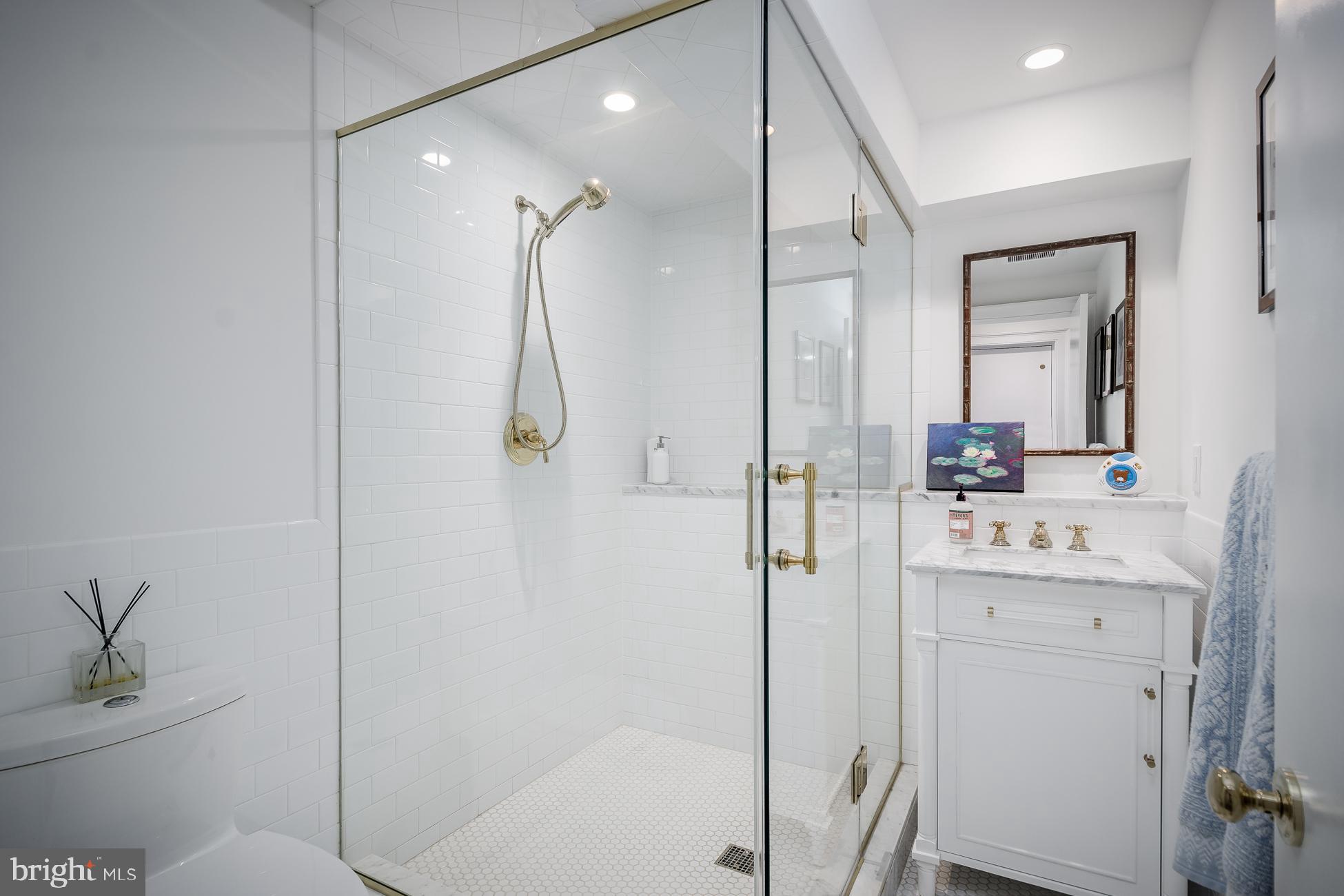 SOCIETY HILL - Residential