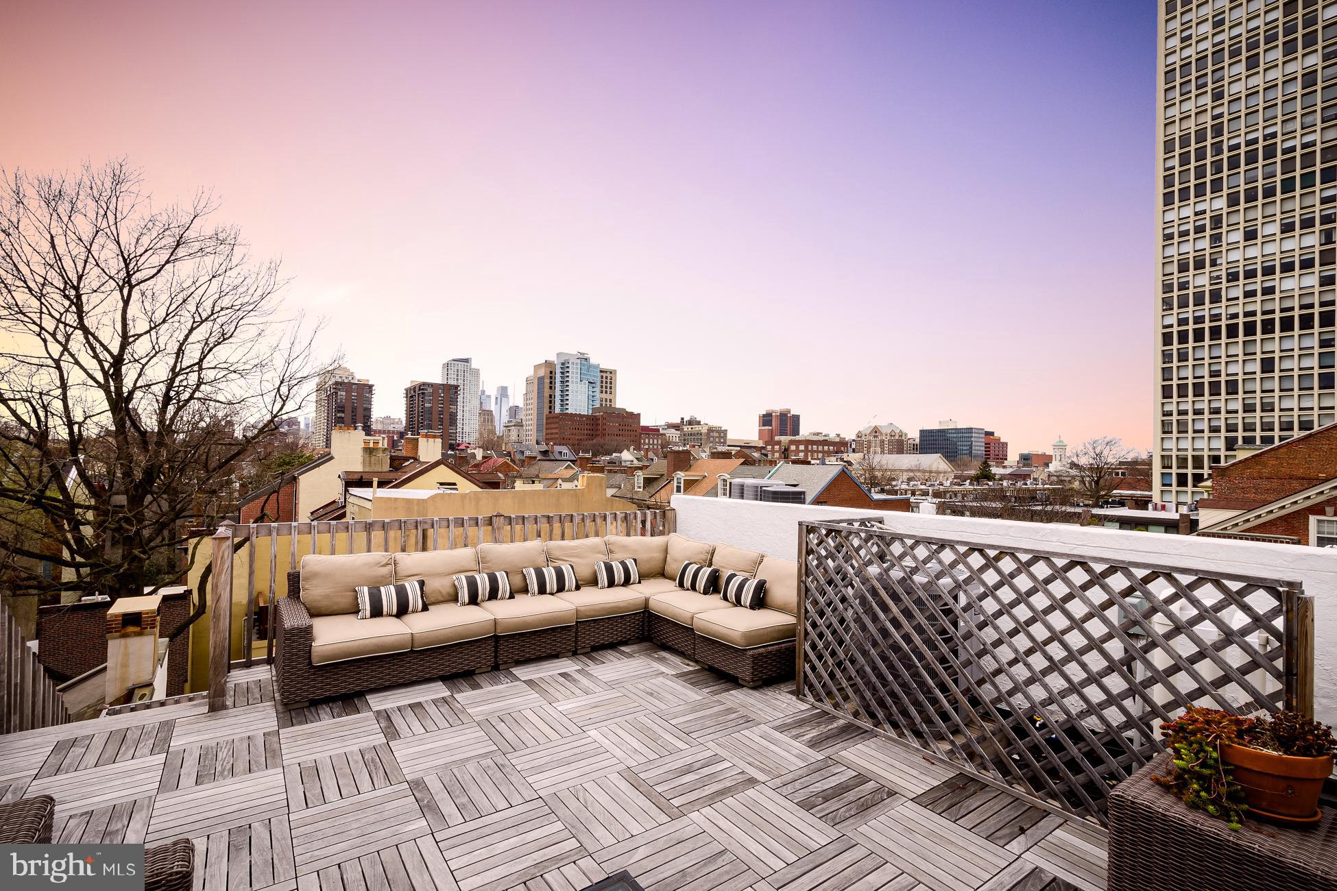 SOCIETY HILL - Residential