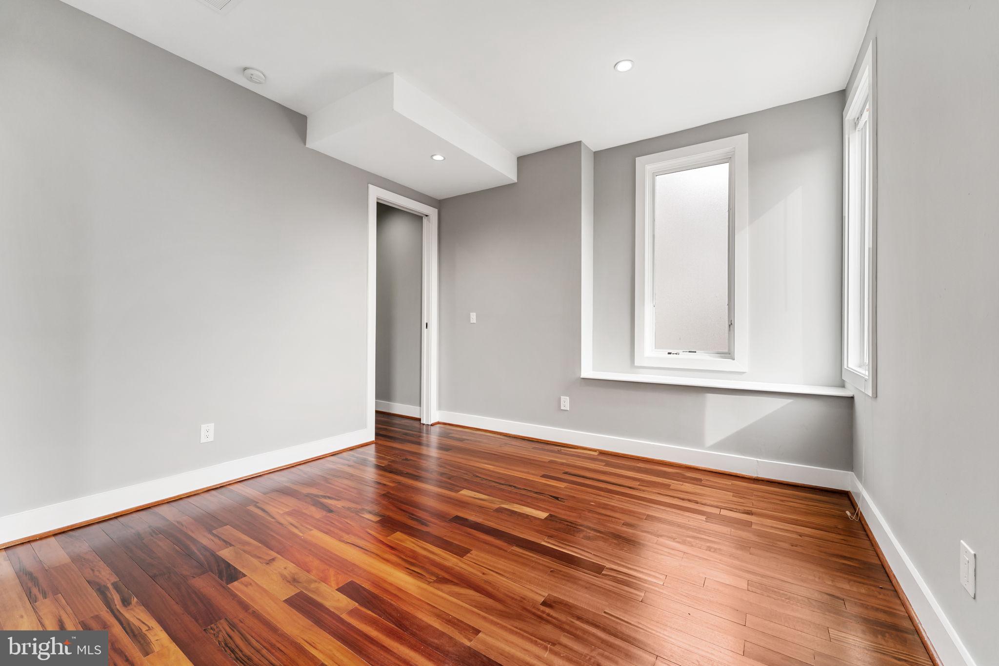 LEDROIT PARK - Residential Lease