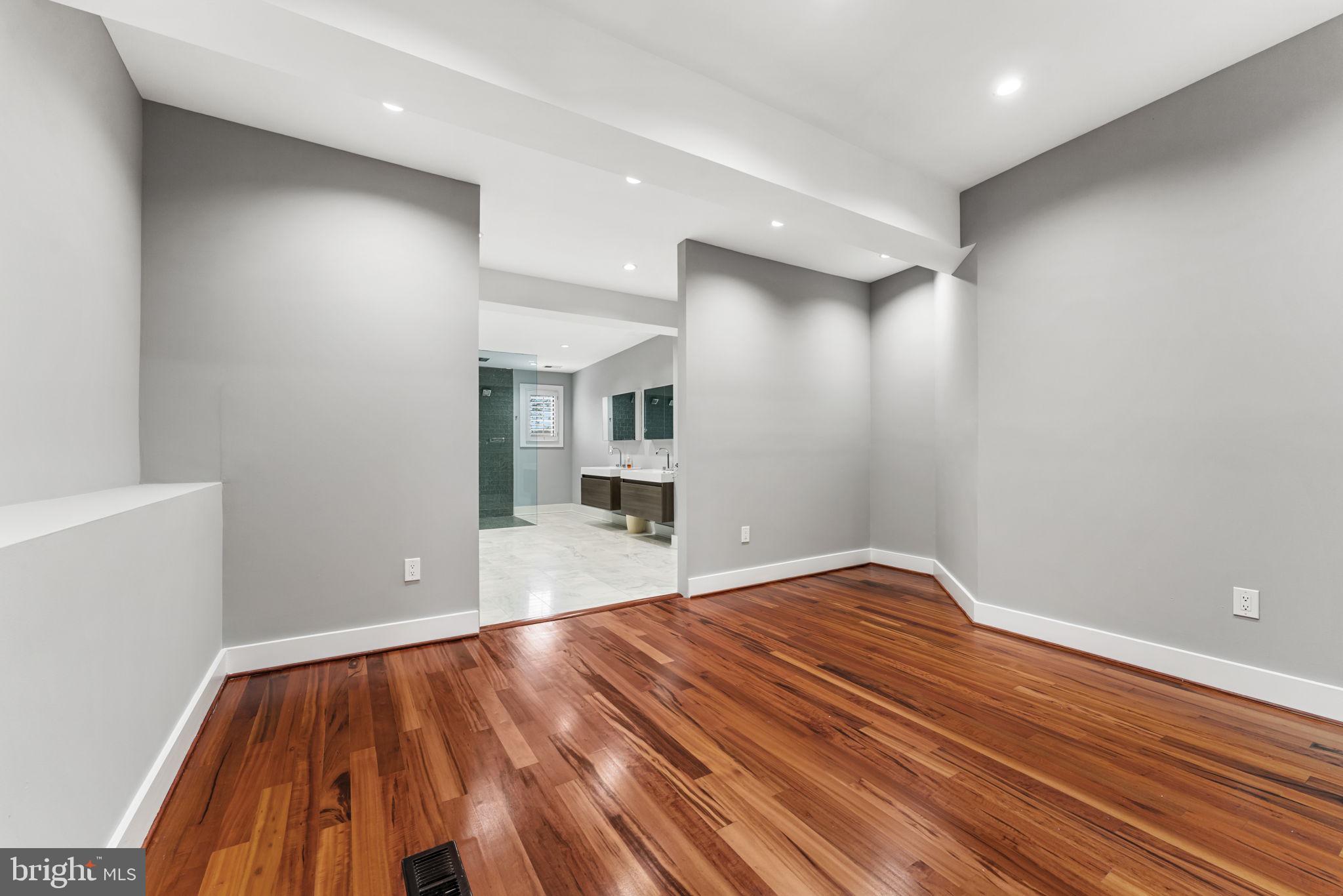 LEDROIT PARK - Residential Lease