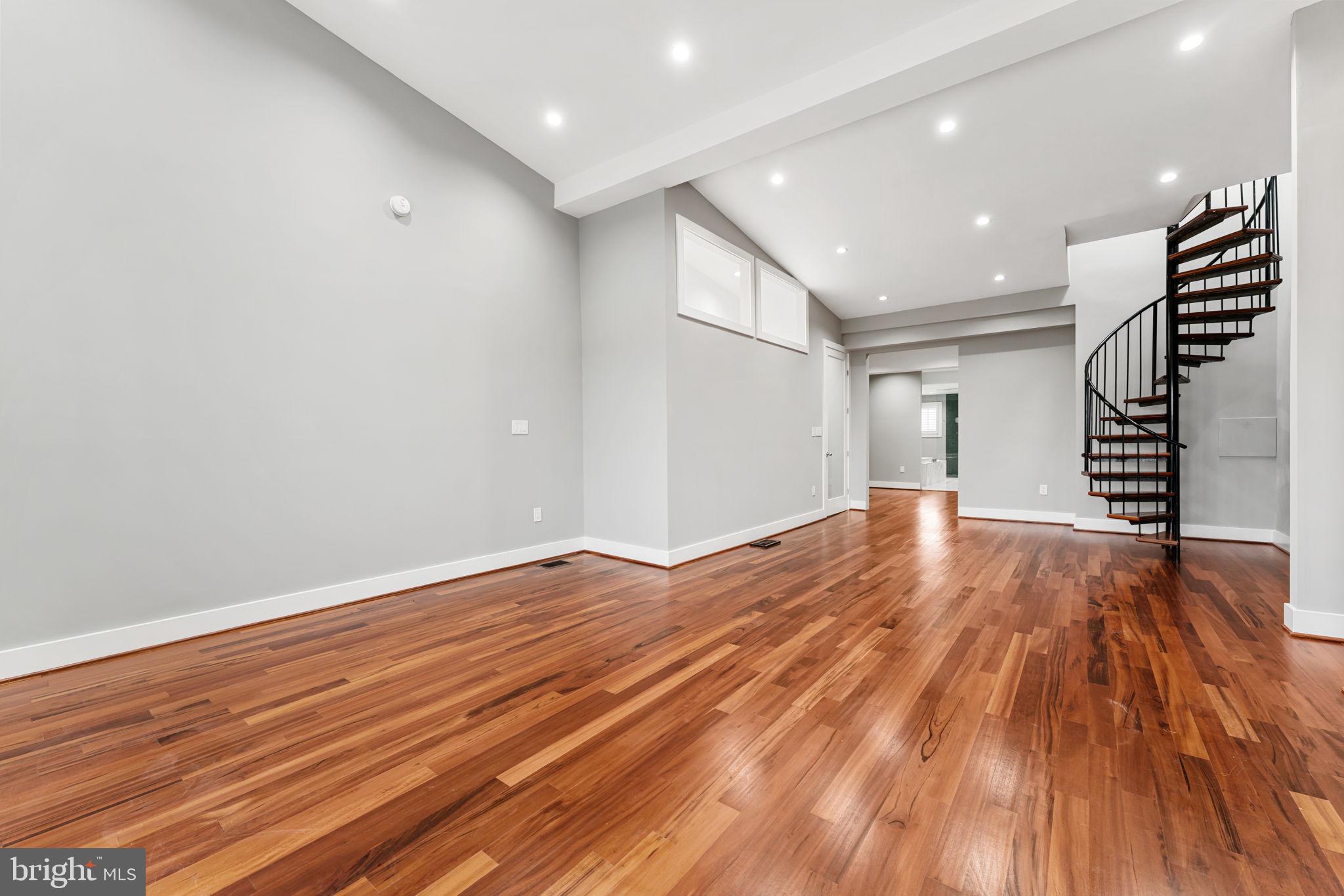 LEDROIT PARK - Residential Lease