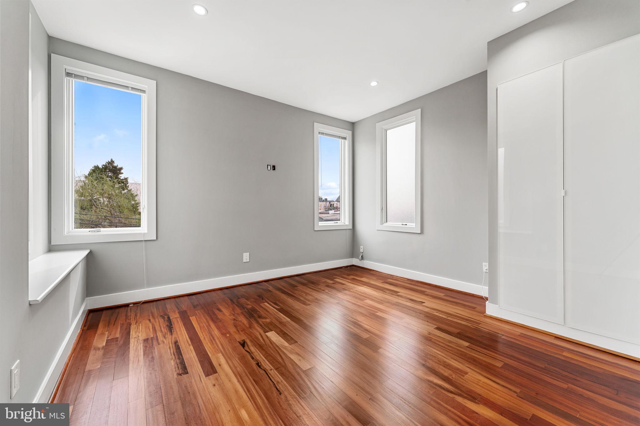 LEDROIT PARK - Residential Lease