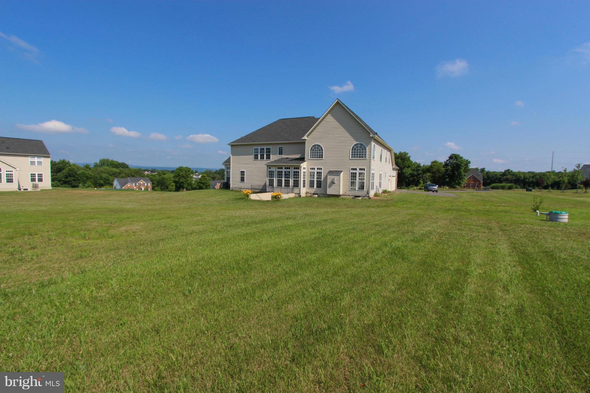 HAMILTON STATION ESTATES - Residential