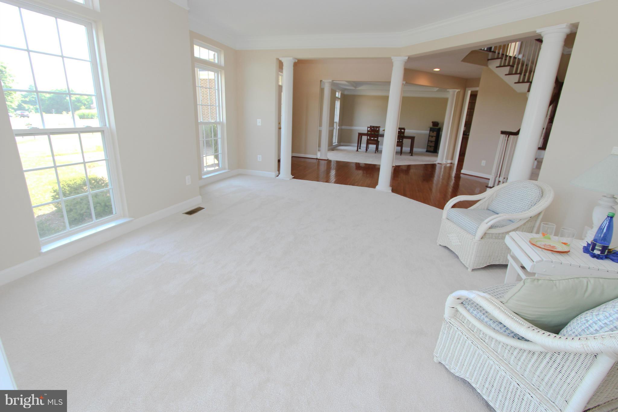 HAMILTON STATION ESTATES - Residential