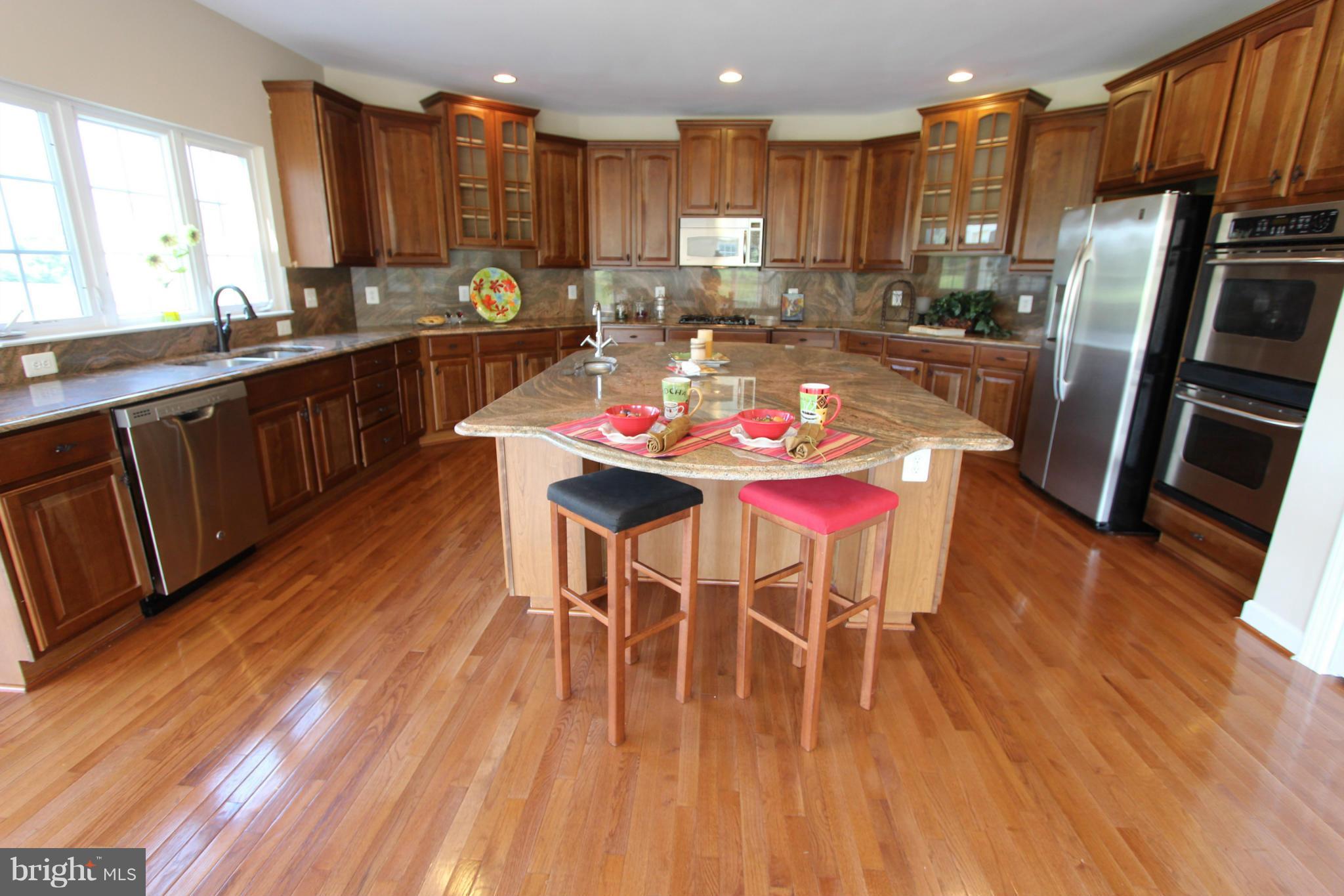 HAMILTON STATION ESTATES - Residential