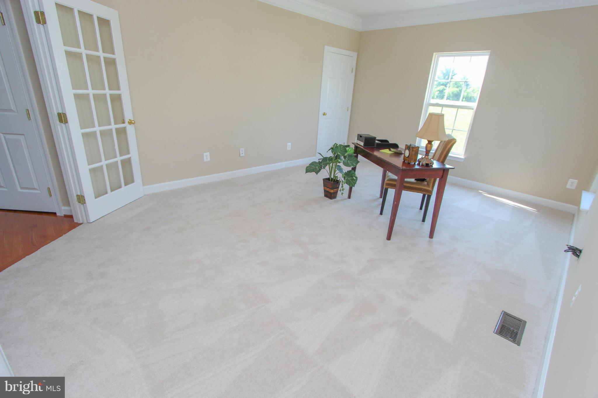 HAMILTON STATION ESTATES - Residential