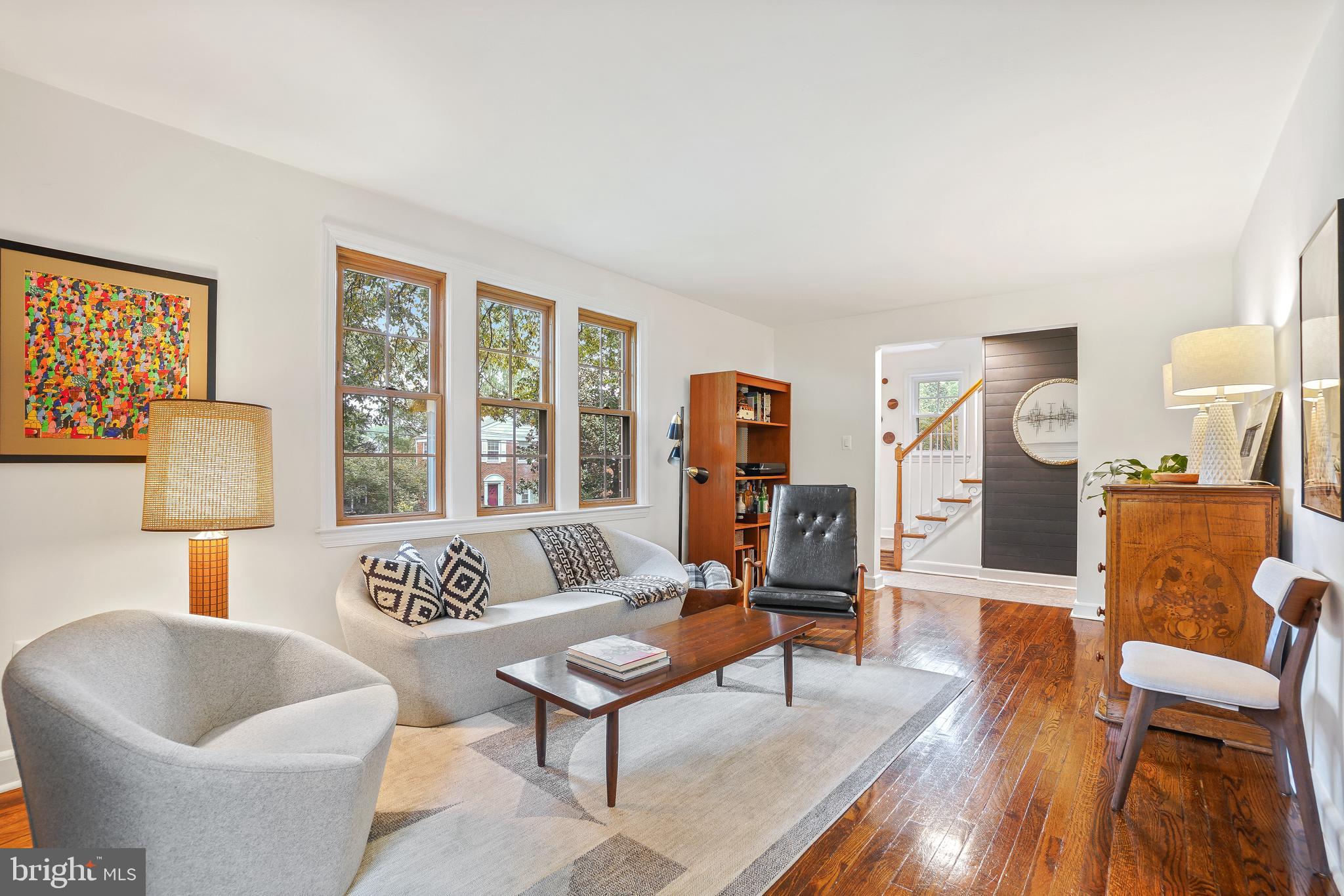 416 DEERFIELD AVENUE