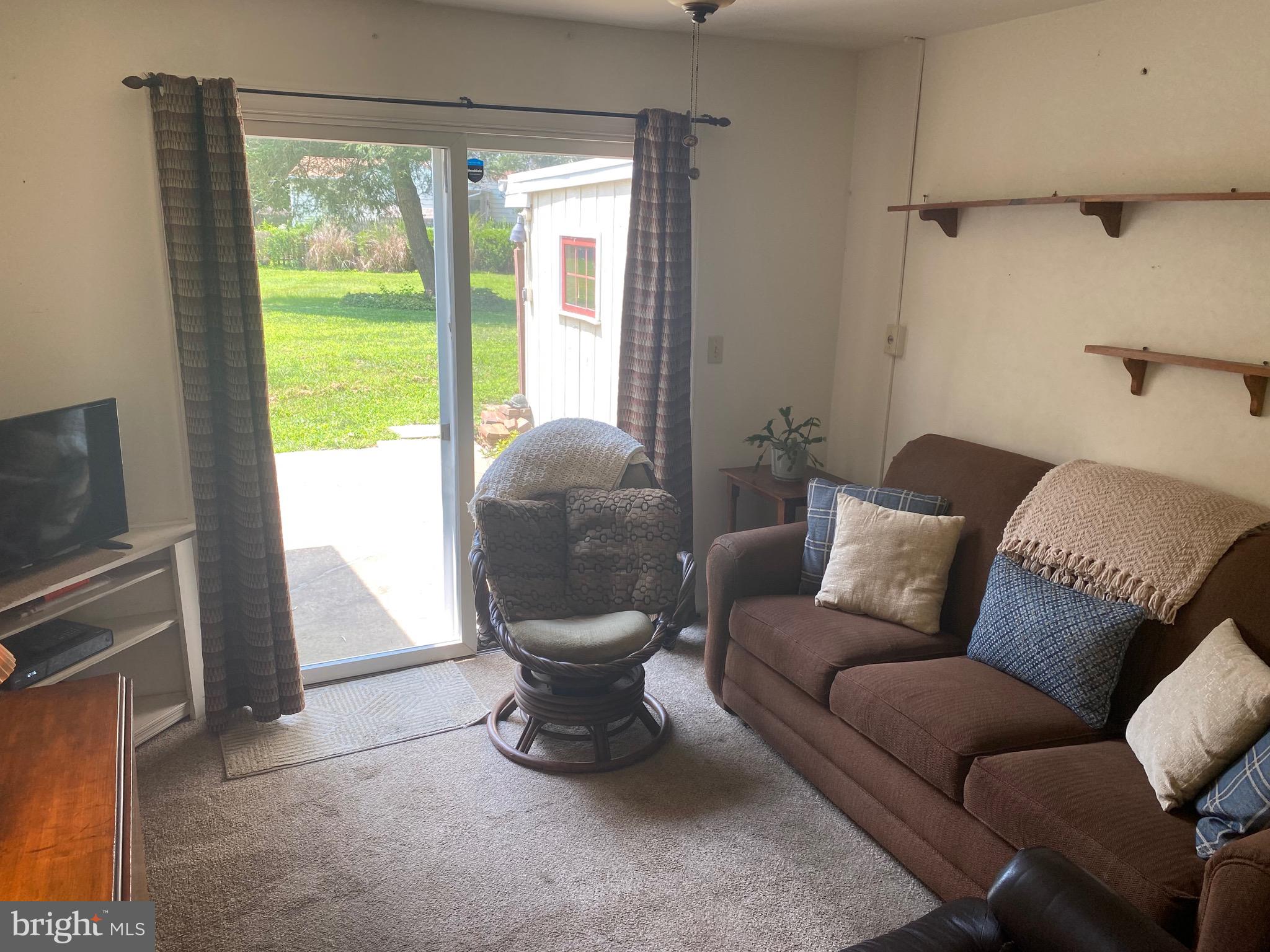 ELKTON - Residential