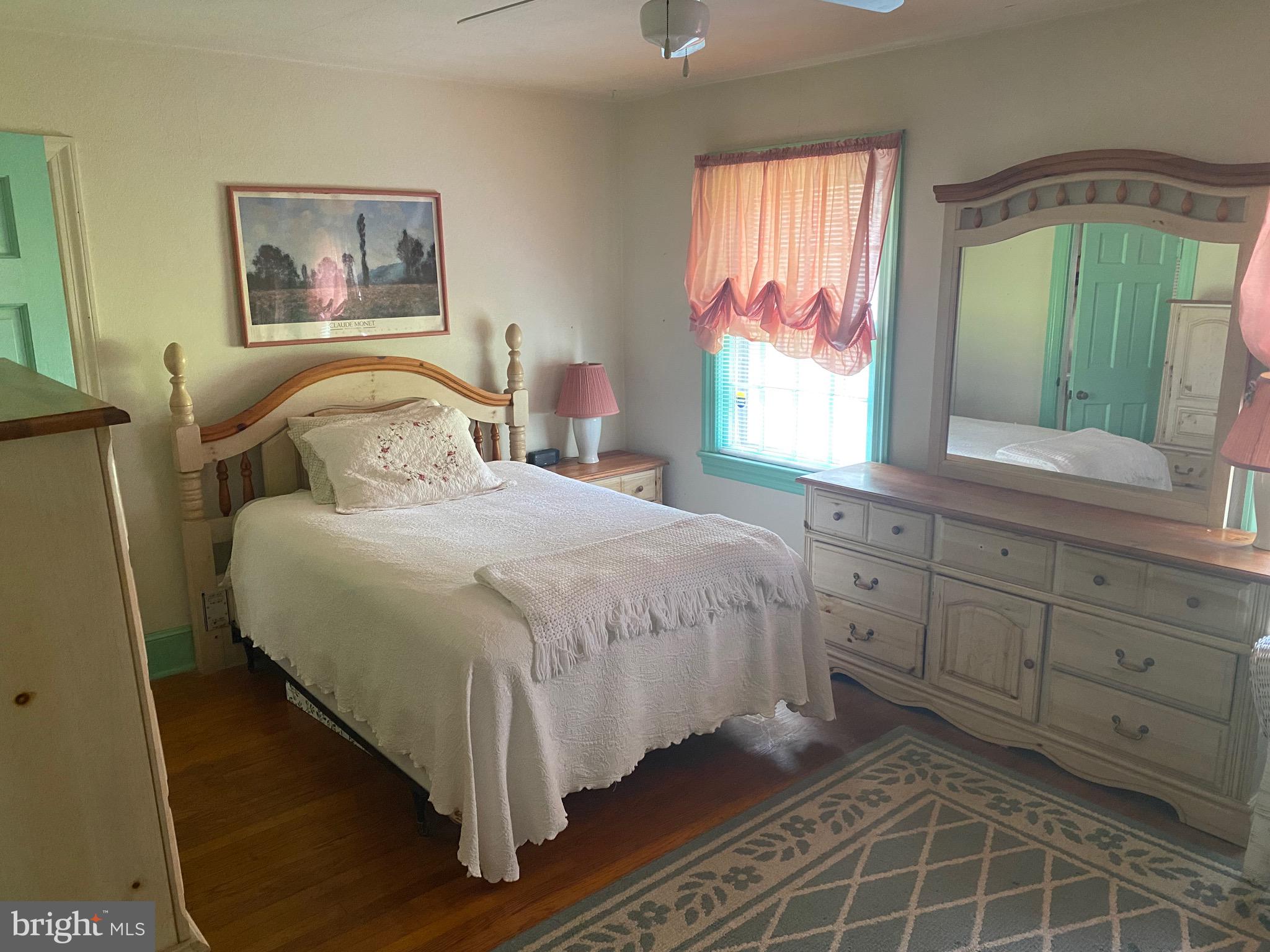 ELKTON - Residential