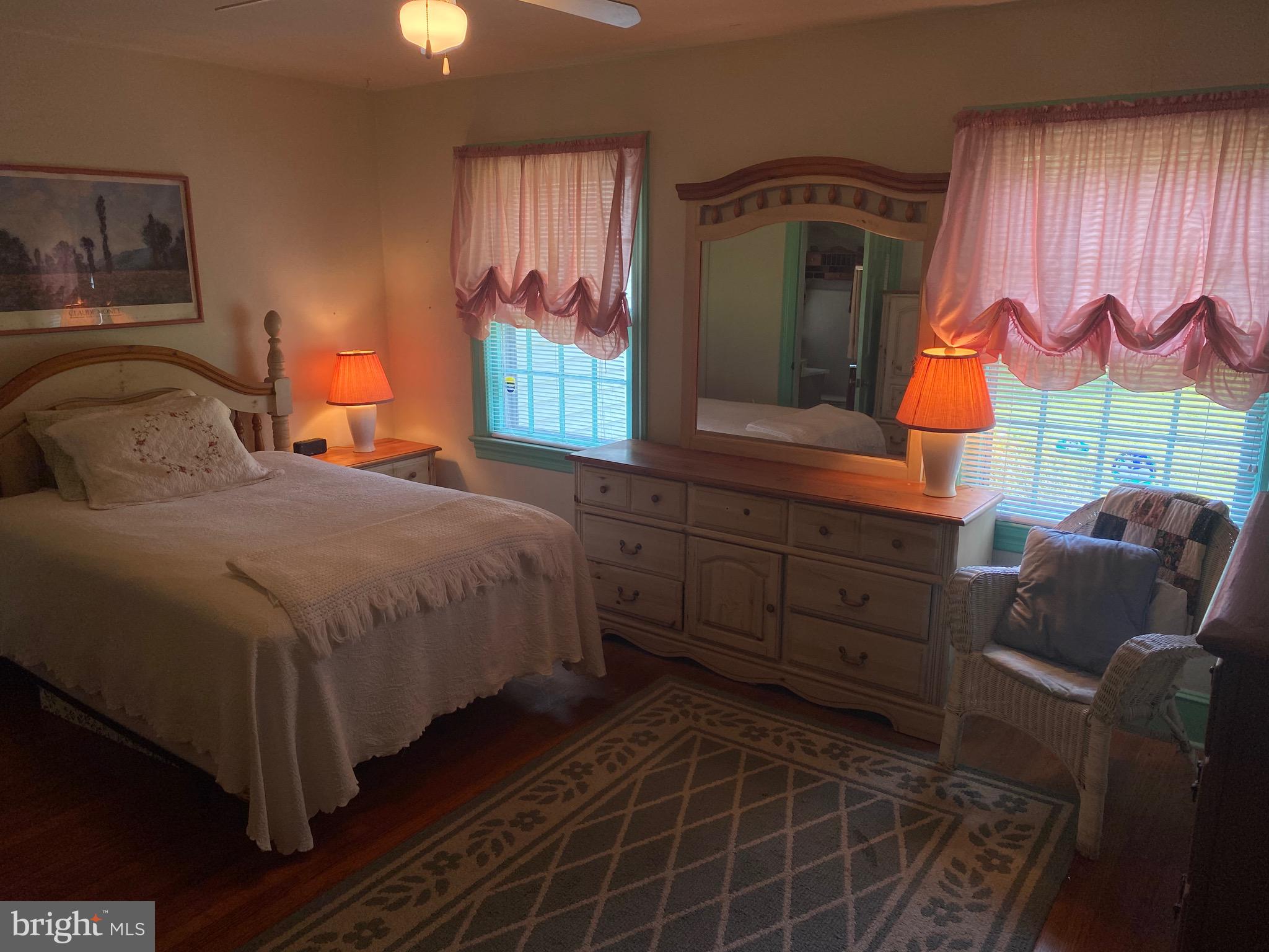 ELKTON - Residential