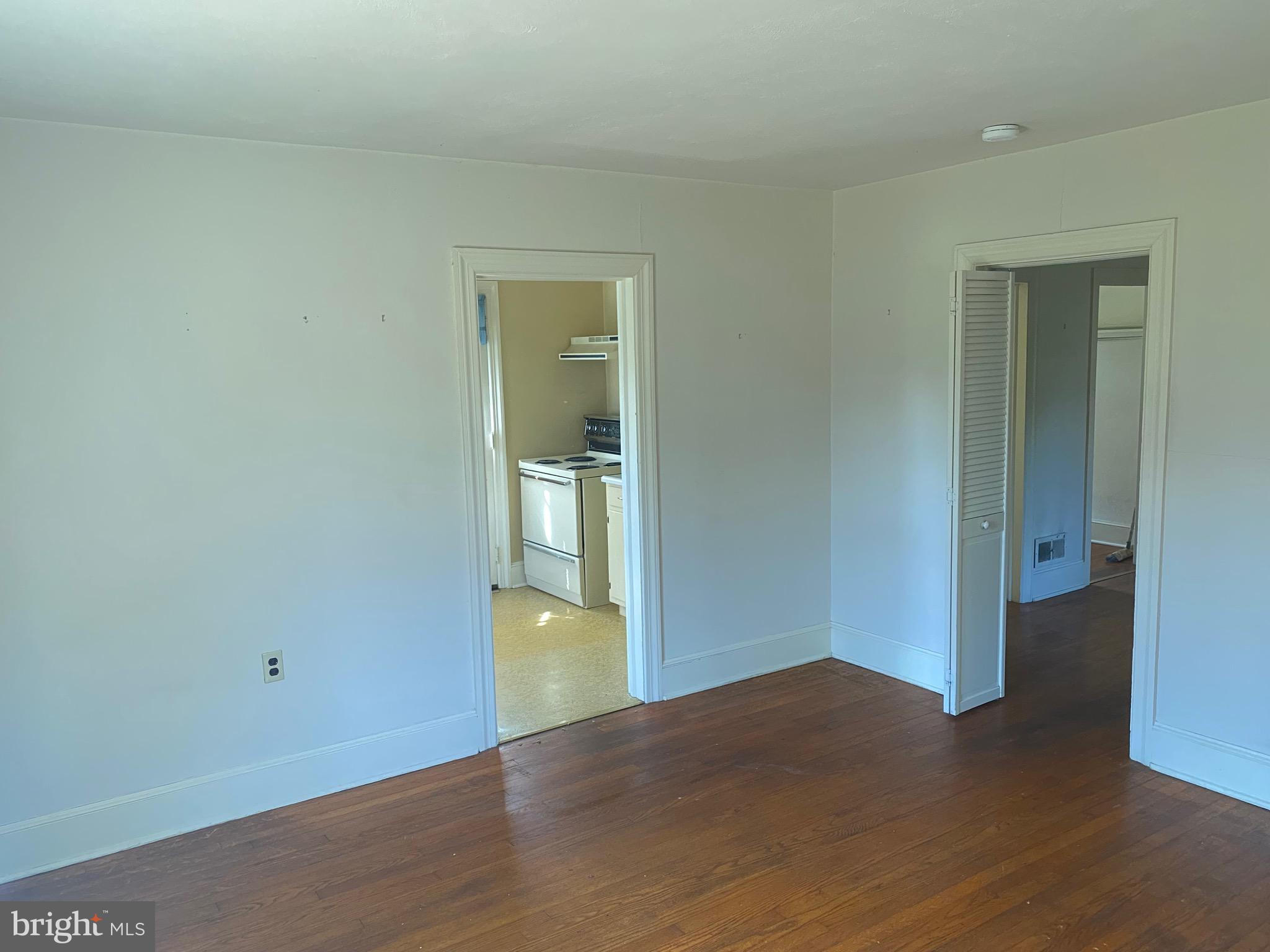 ELKTON - Residential