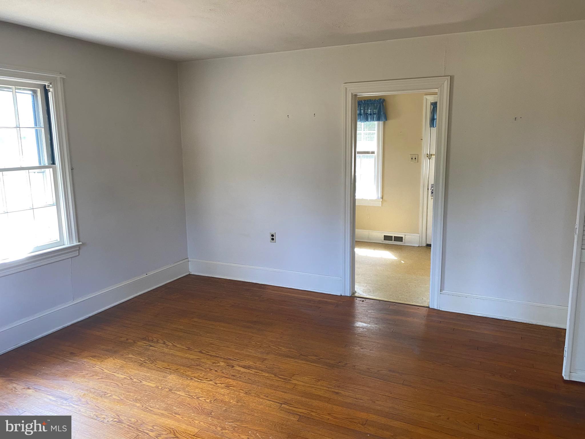 ELKTON - Residential