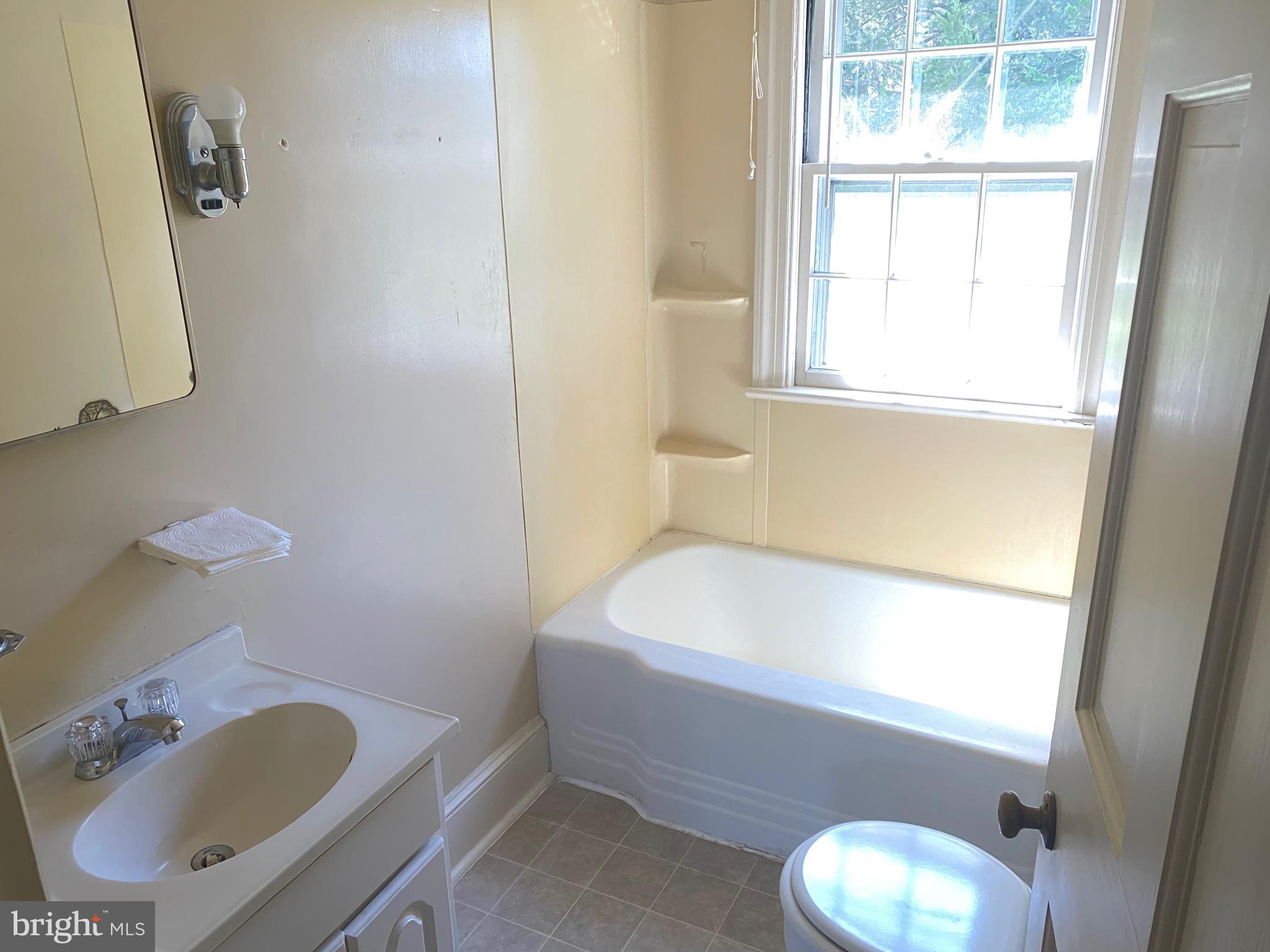 ELKTON - Residential