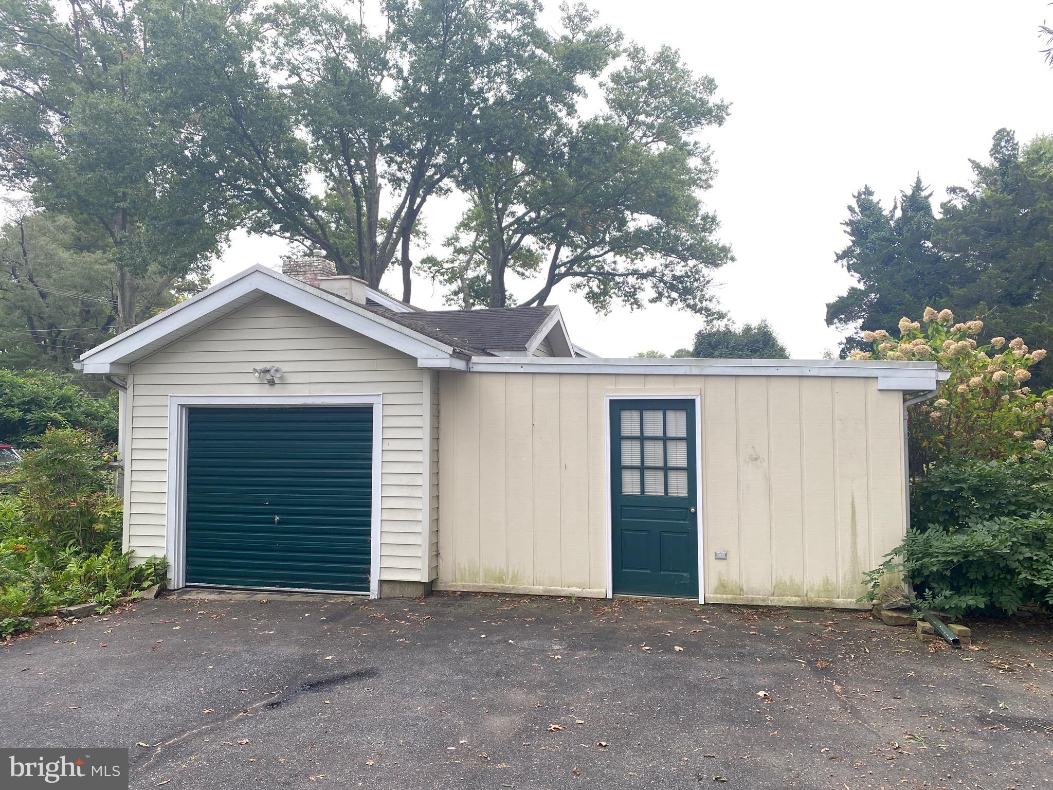 ELKTON - Residential