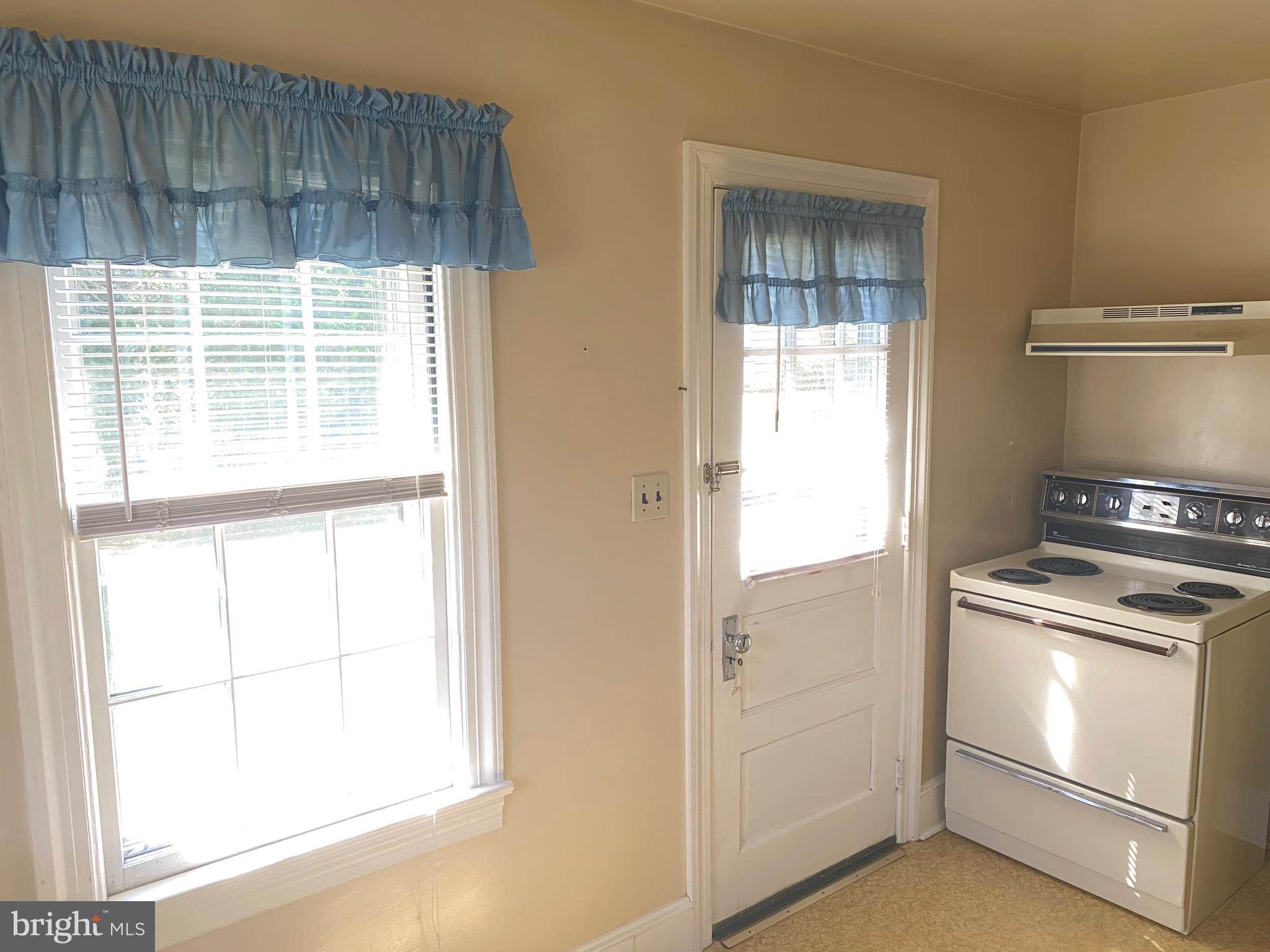 ELKTON - Residential