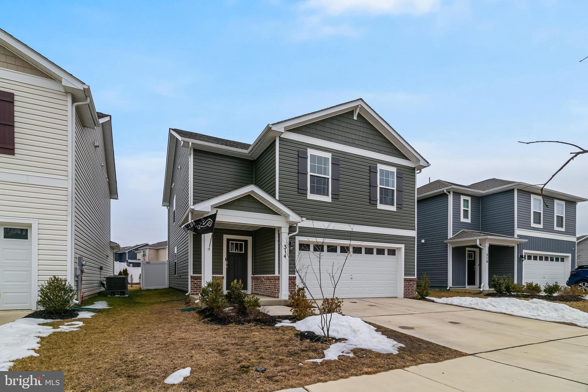 PINEGROVE - Residential Lease