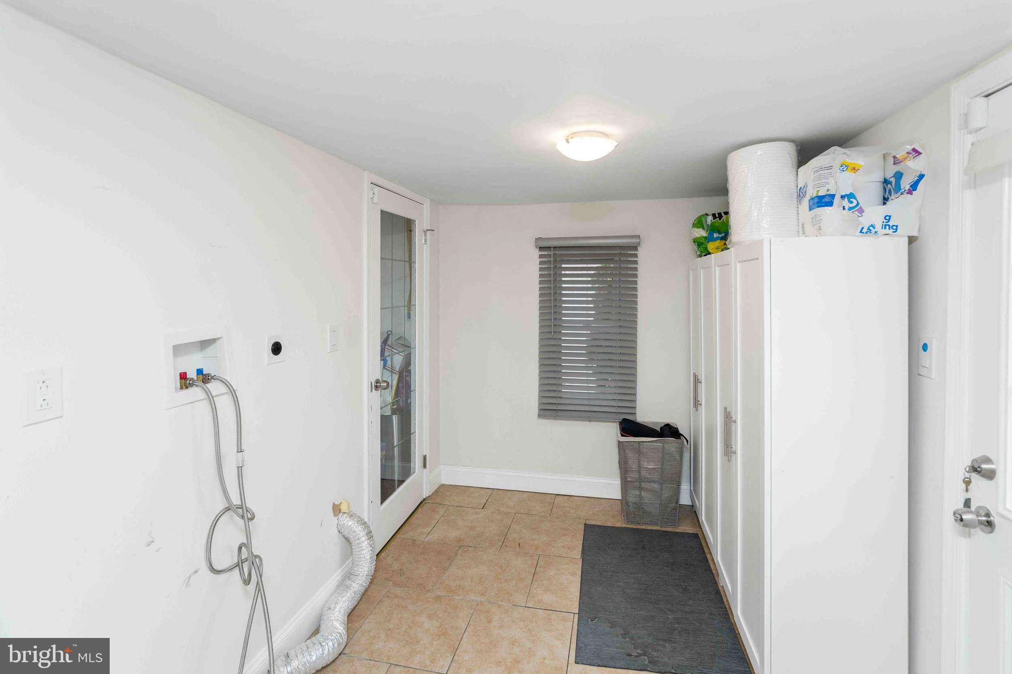 INDIAN CREEK - Residential