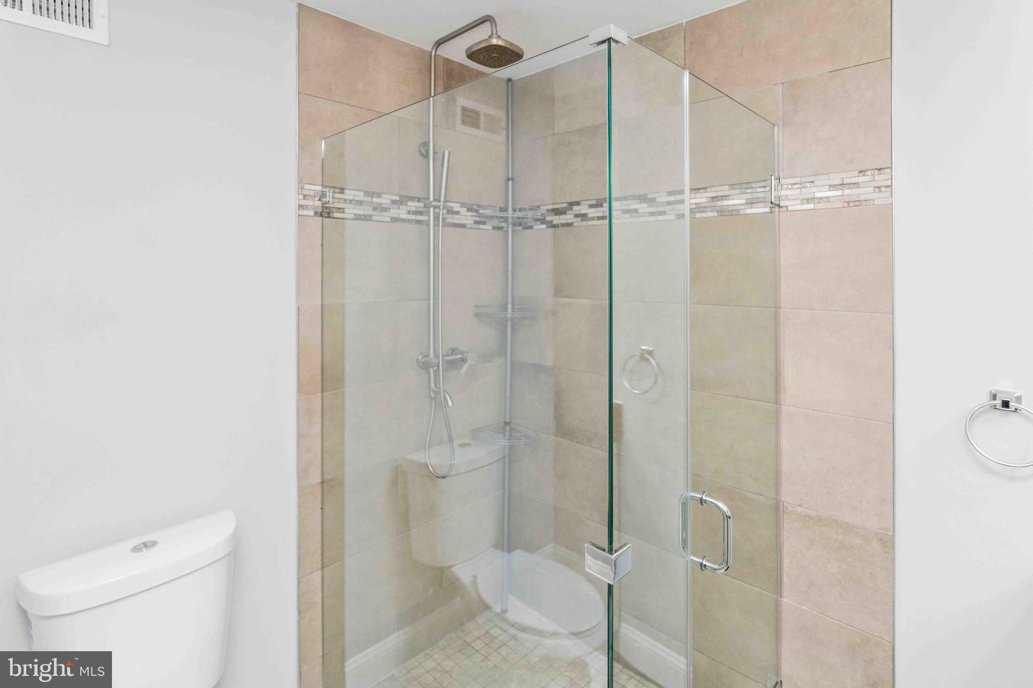 INDIAN CREEK - Residential