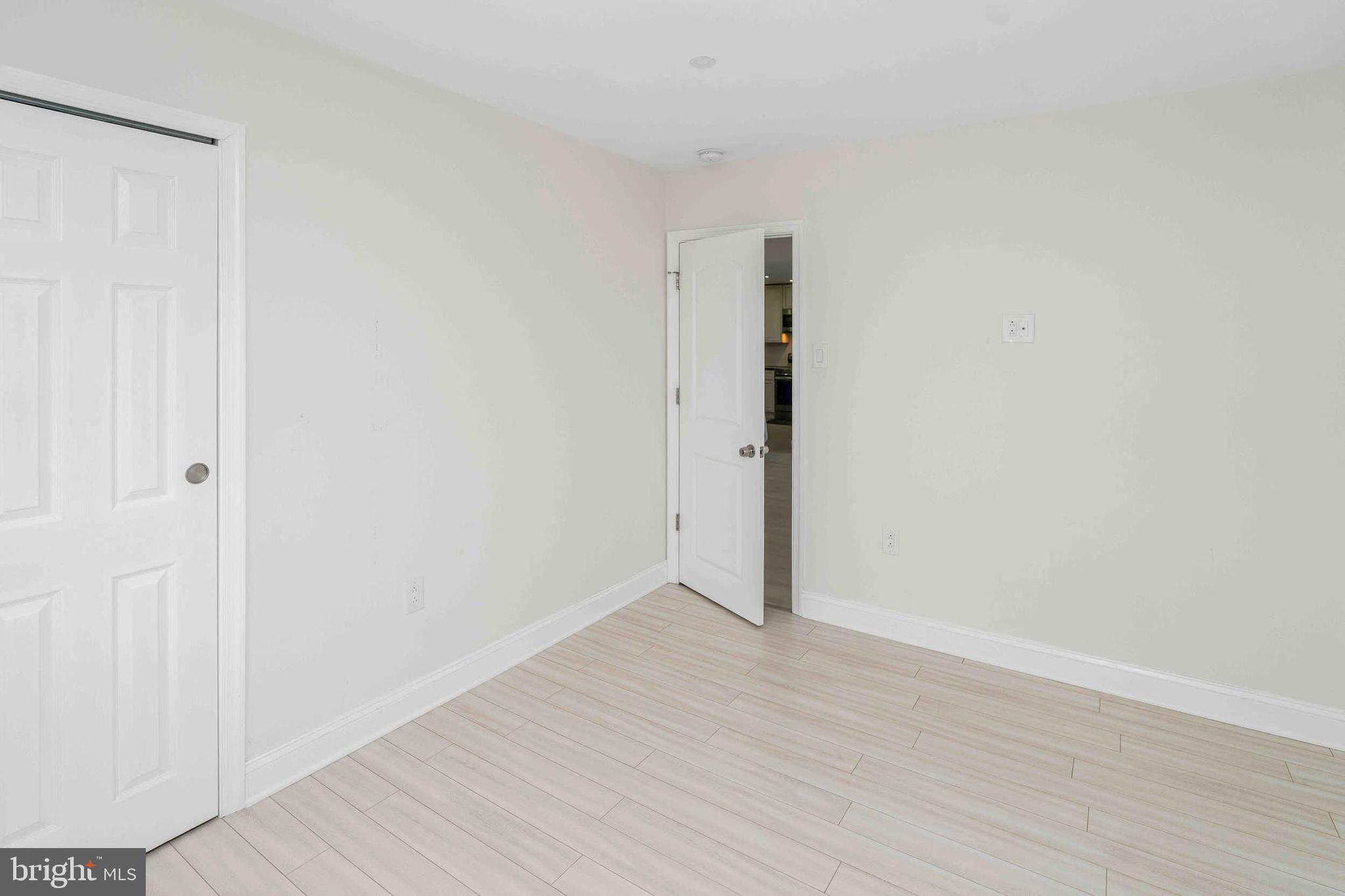 INDIAN CREEK - Residential