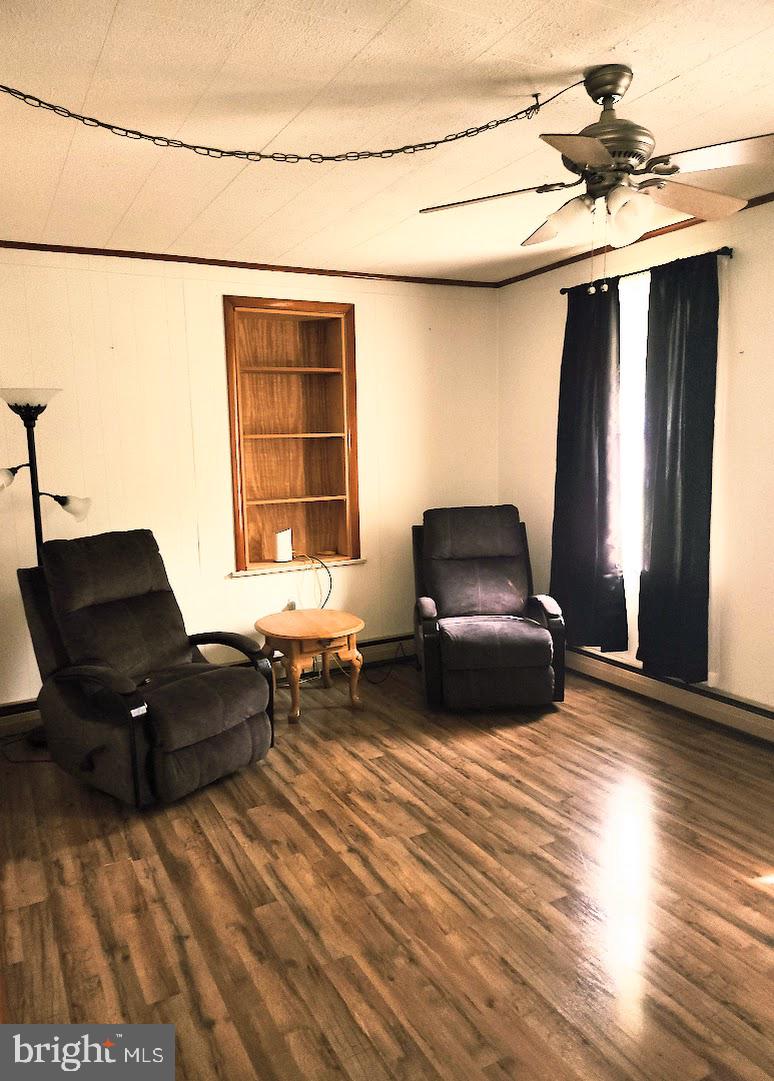 SIX MILE RUN - Residential