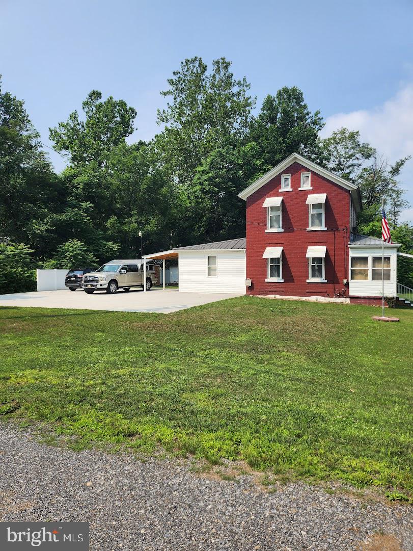 SIX MILE RUN - Residential