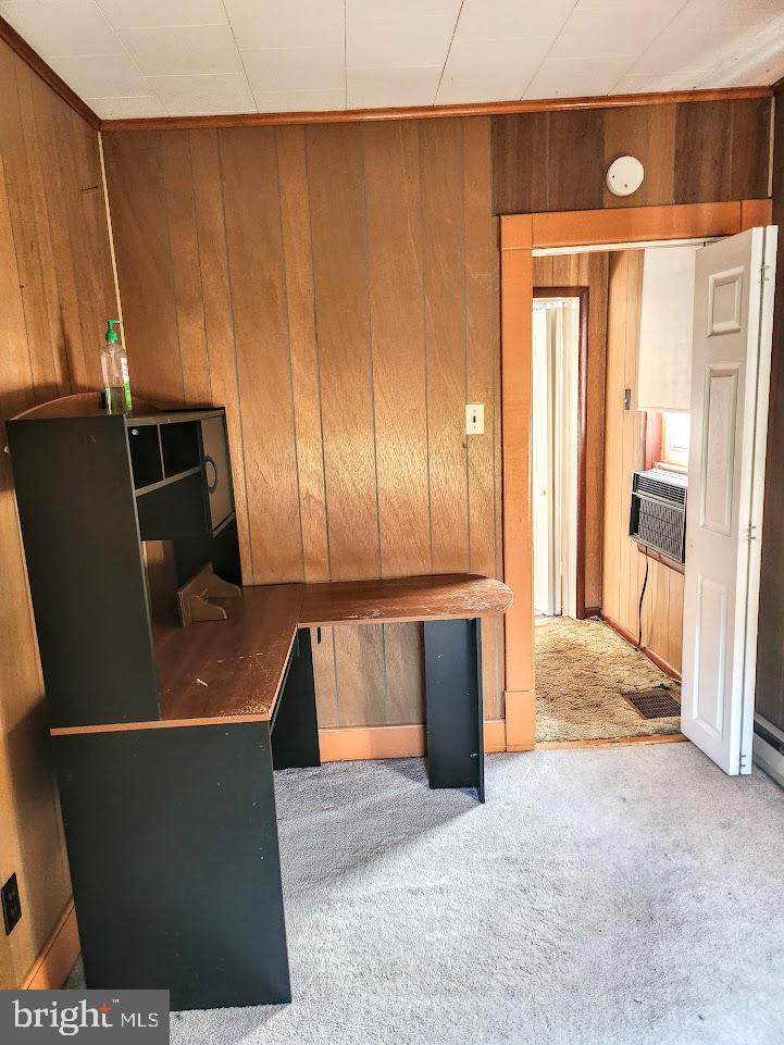 SIX MILE RUN - Residential