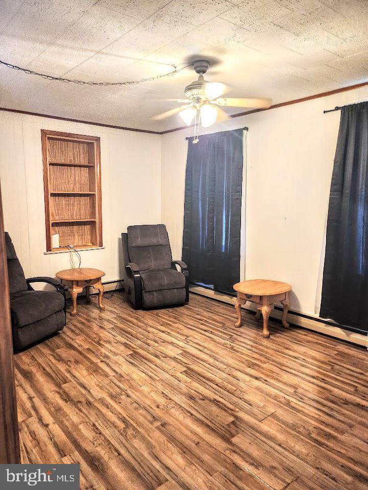 SIX MILE RUN - Residential