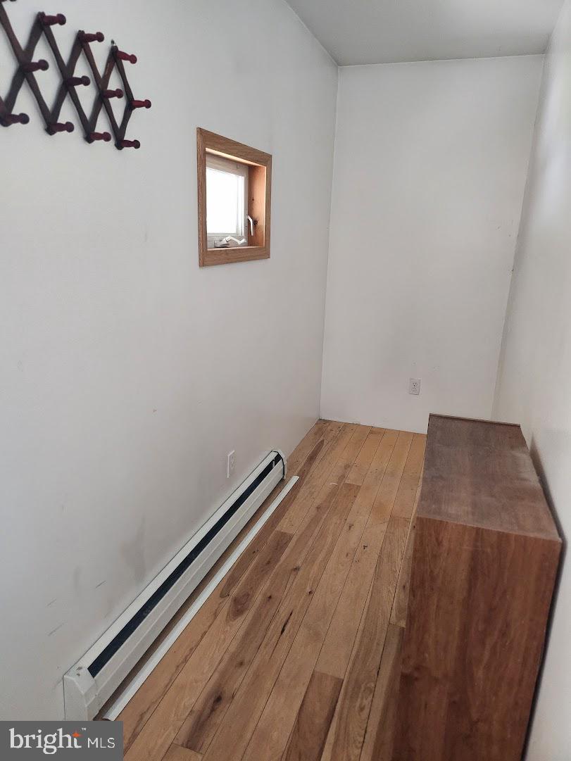 SIX MILE RUN - Residential