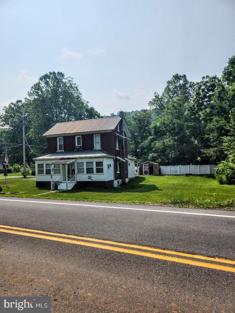 SIX MILE RUN - Residential