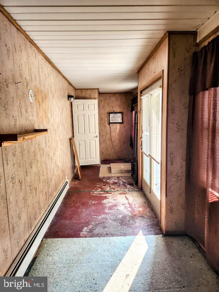 SIX MILE RUN - Residential