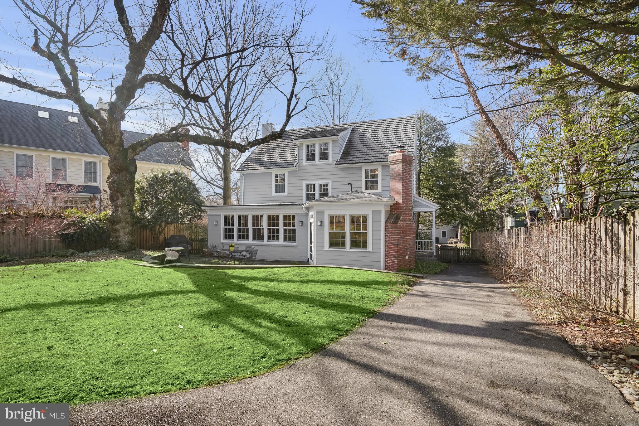 CHEVY CHASE - Residential