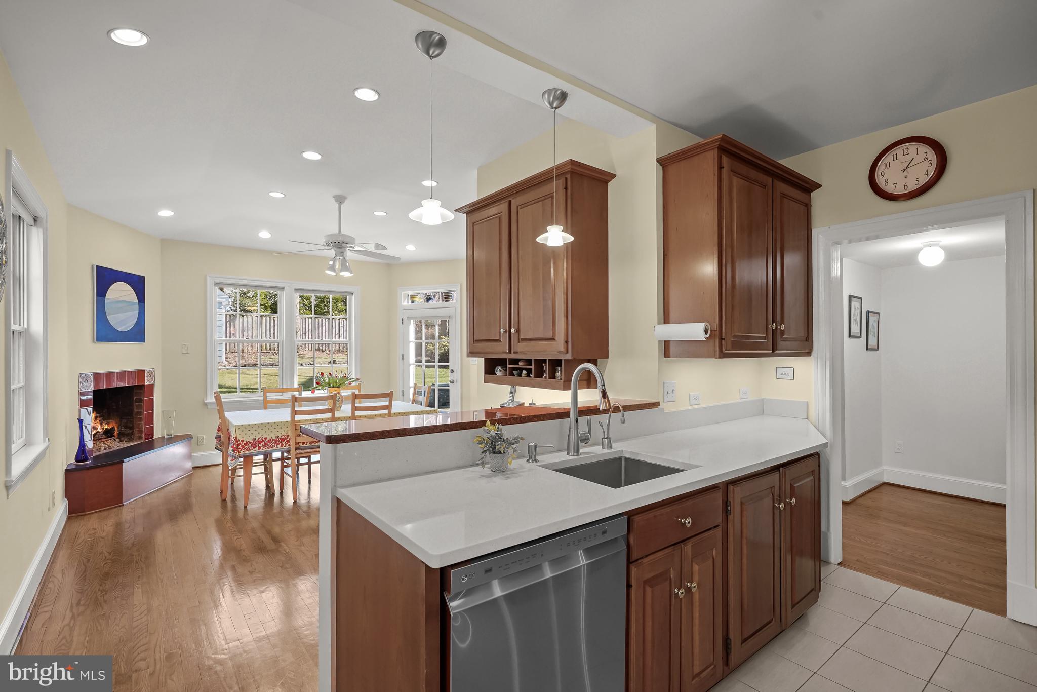 CHEVY CHASE - Residential