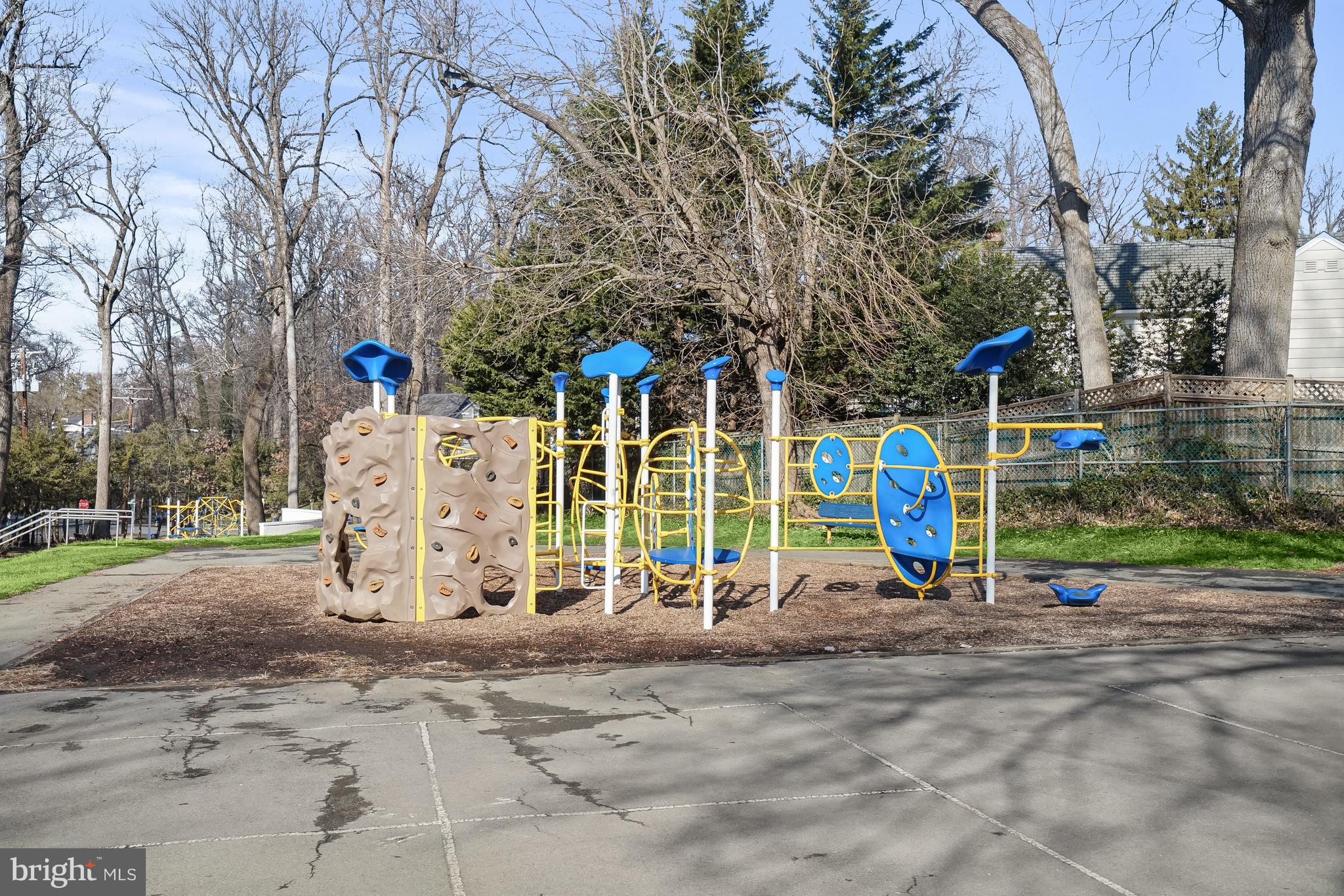 CHEVY CHASE - Residential