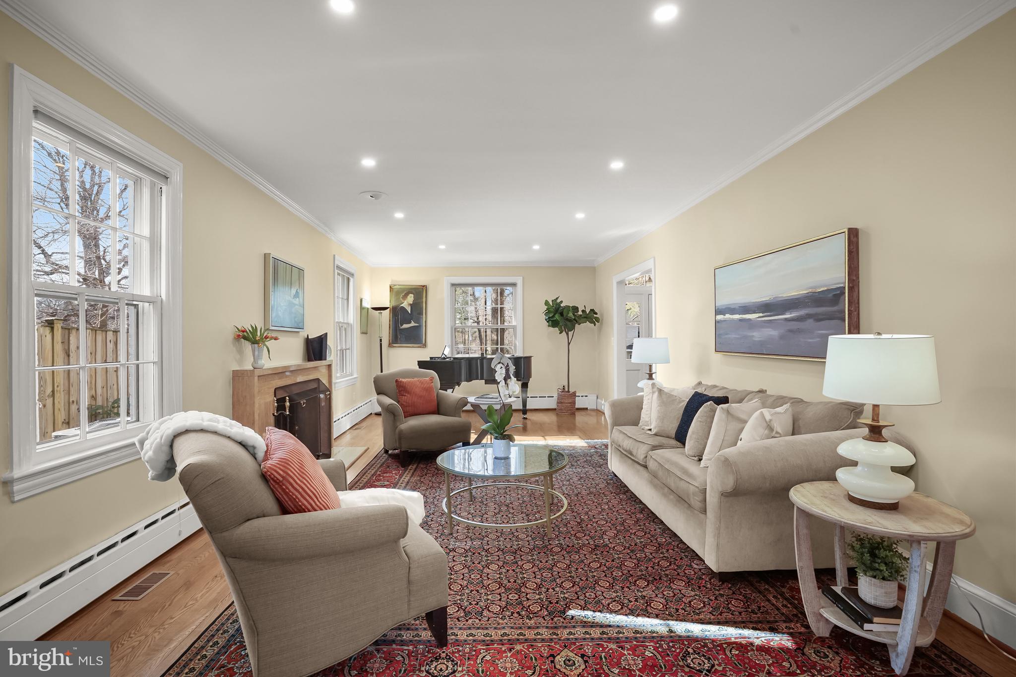 CHEVY CHASE - Residential