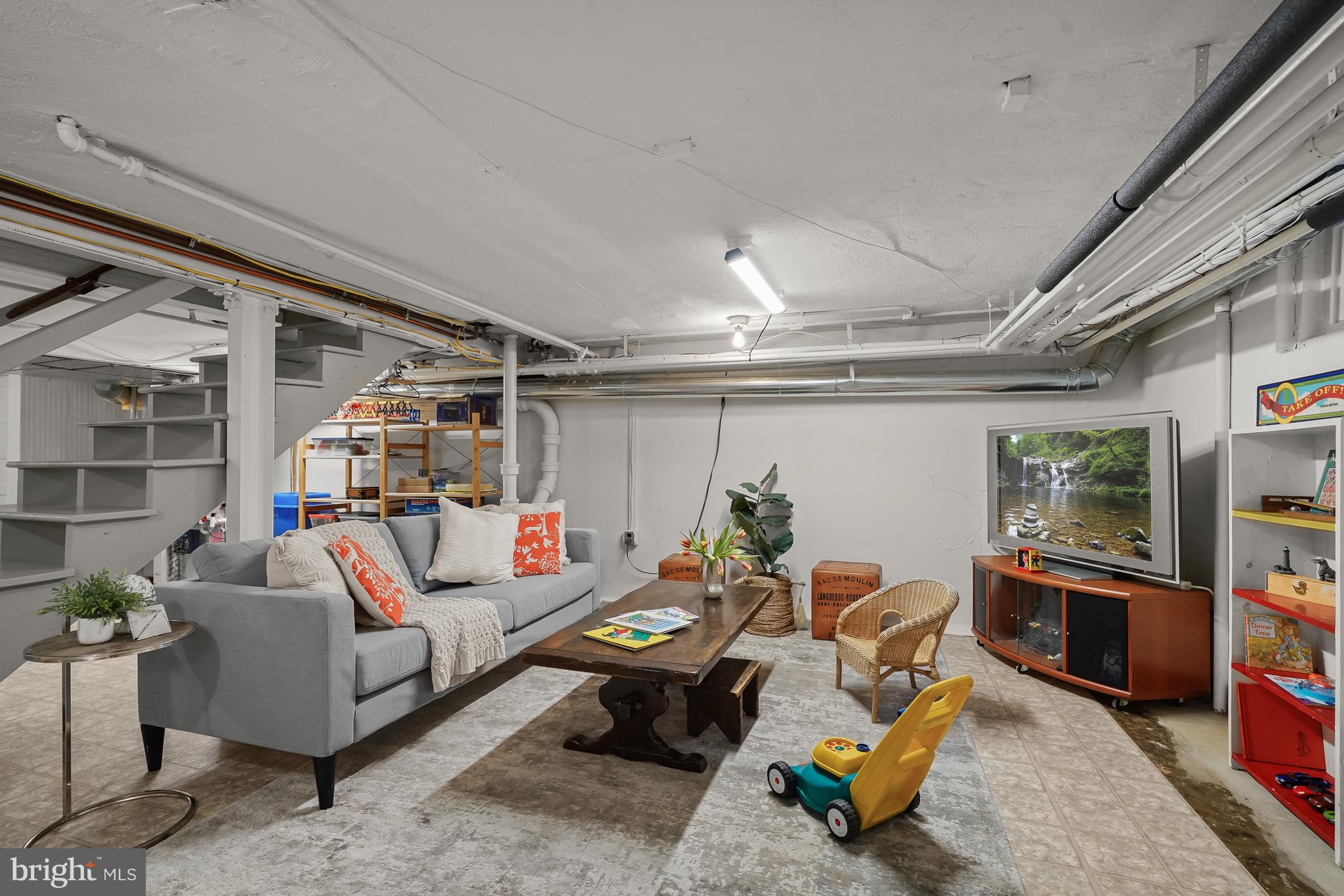 CHEVY CHASE - Residential